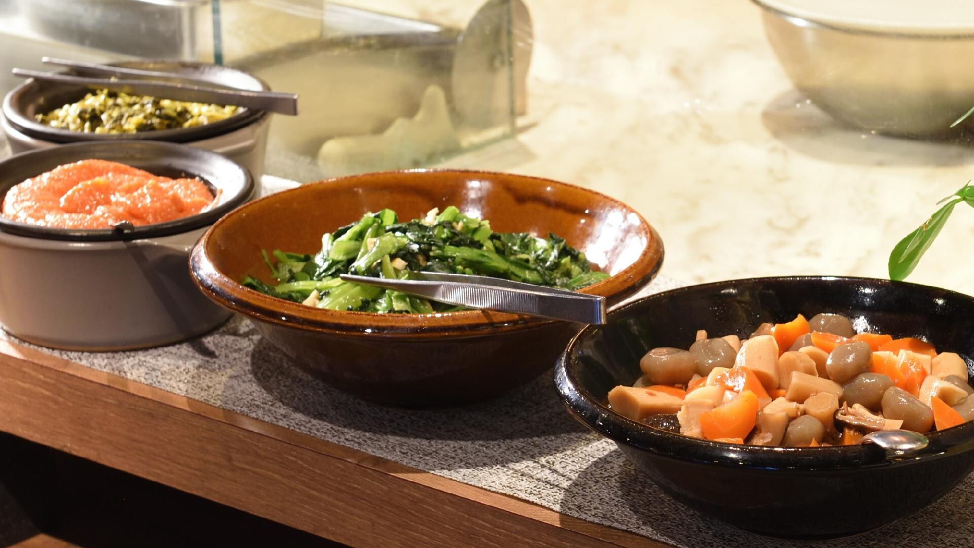 Example of breakfast buffet (Salvatore Cuomo Market, Building 1)