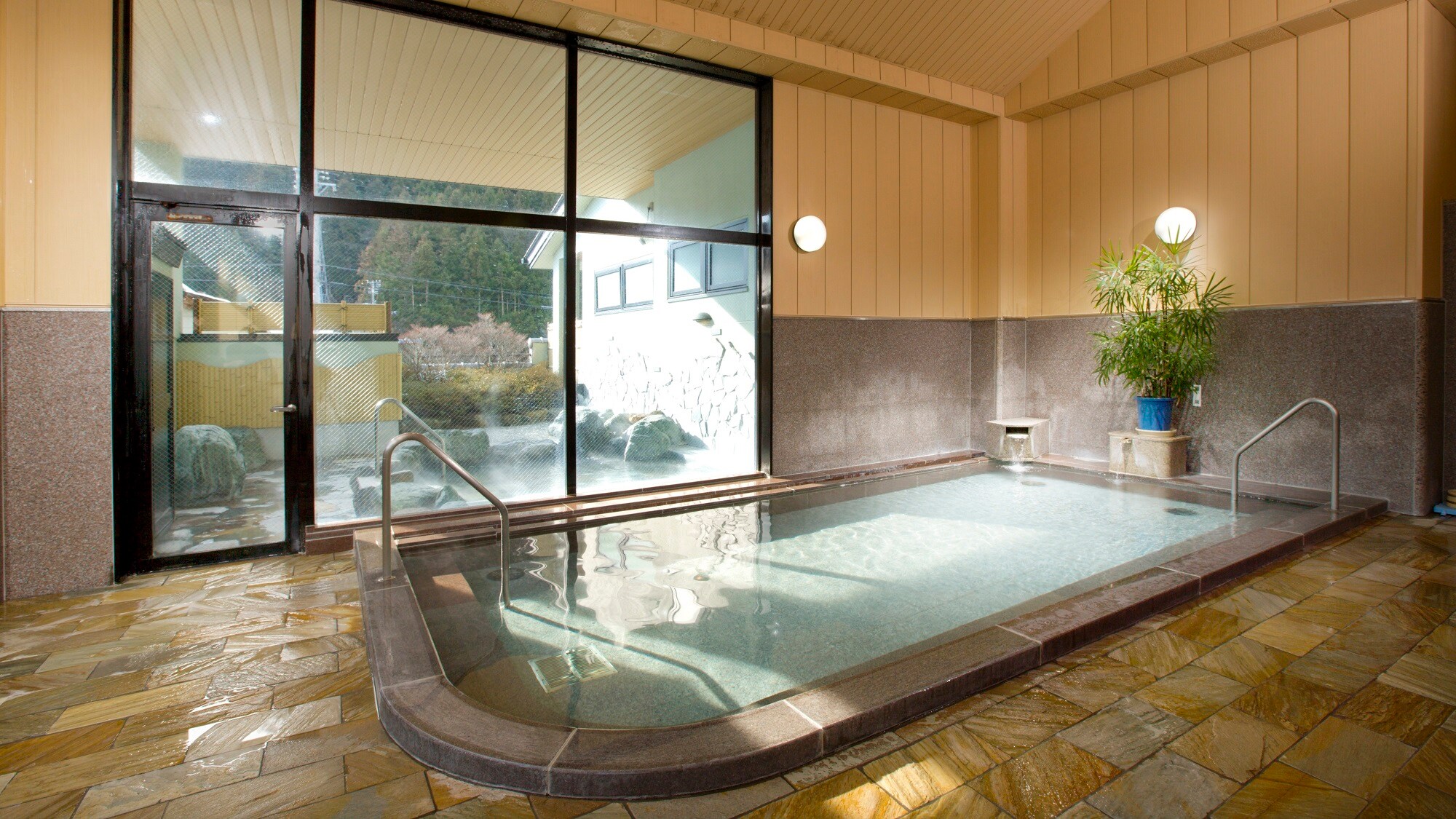 大浴场 ★ 女浴 ★ 室内浴