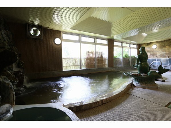 Large communal bath
