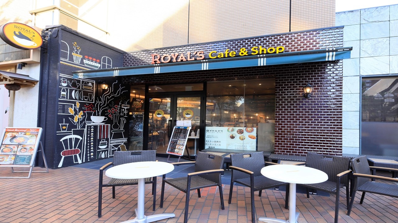 Breakfast venue exterior (Royal's Cafe & Shop)