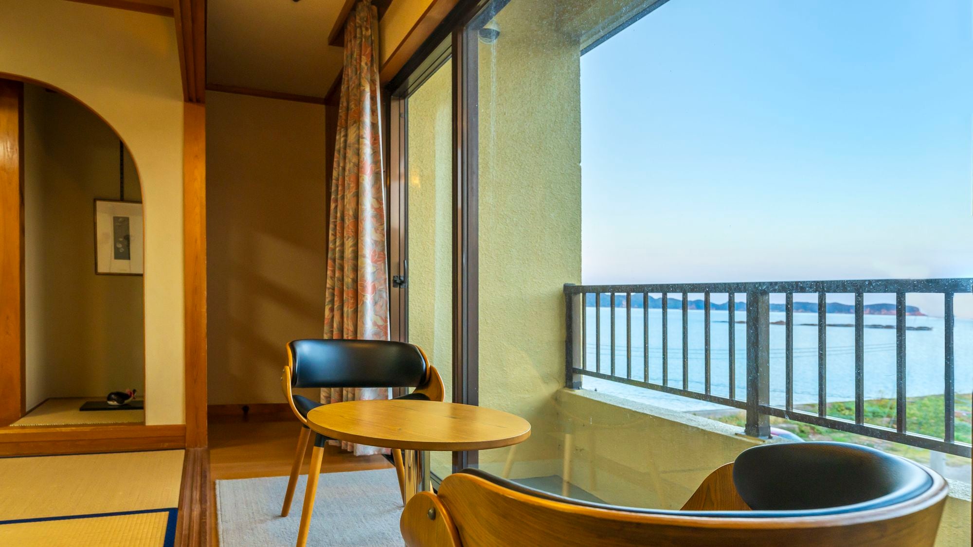 Japanese-style room (10 tatami mats)