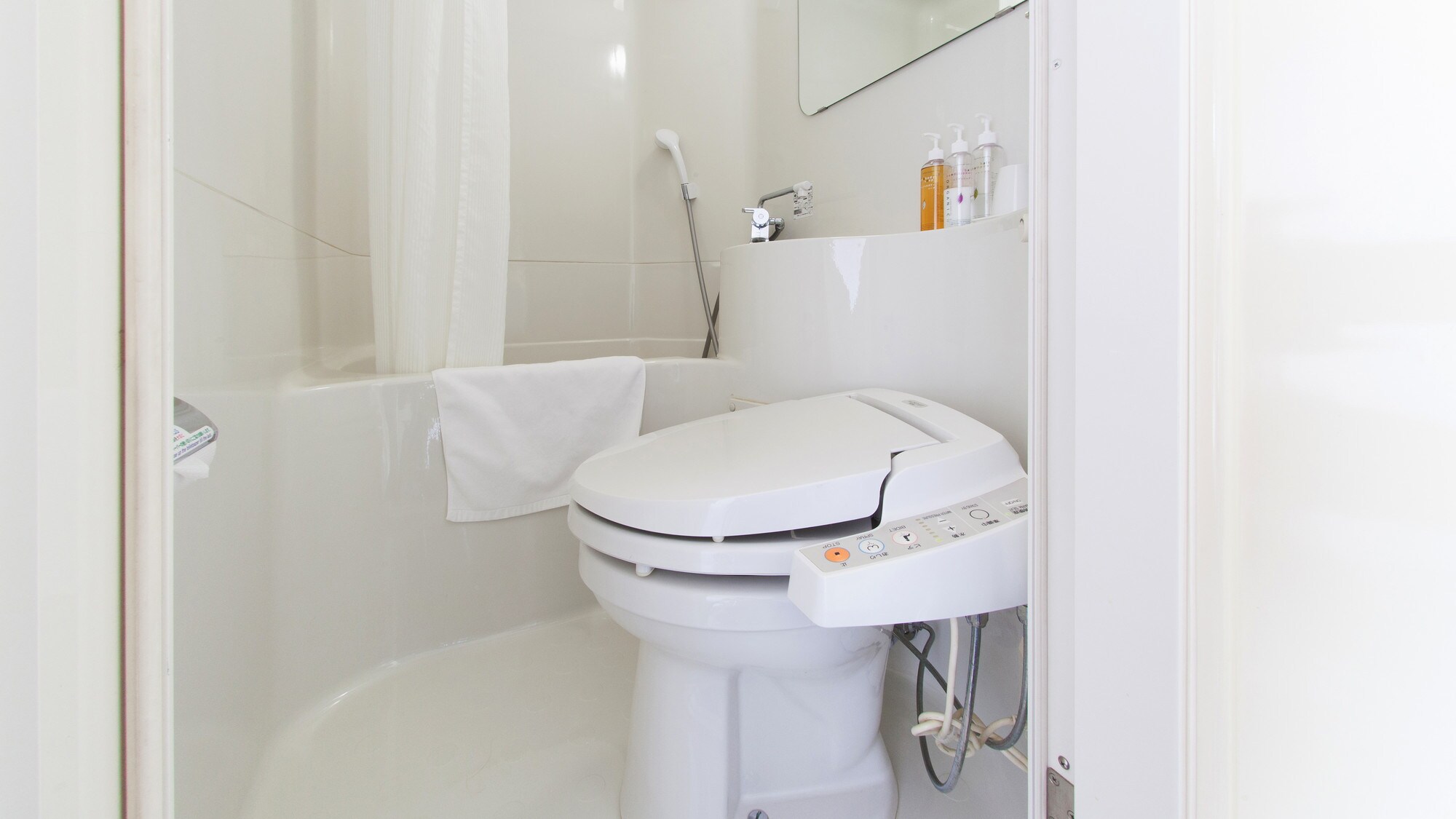 All rooms equipped with unit baths