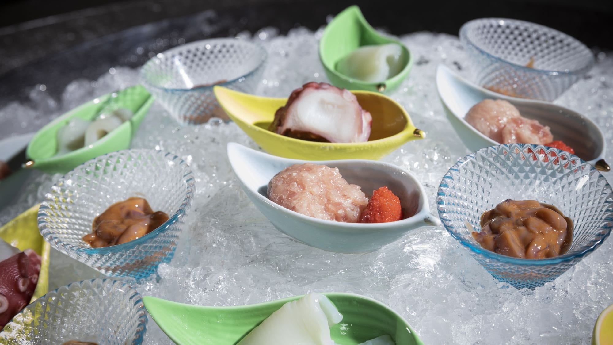 Breakfast buffet: A wide variety of Japanese and Western dishes are served at breakfast time.
