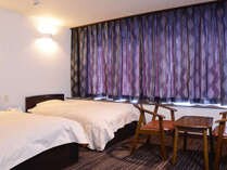 Kamar Twin Bergaya Barat Tambahan-Bebas Rokok-