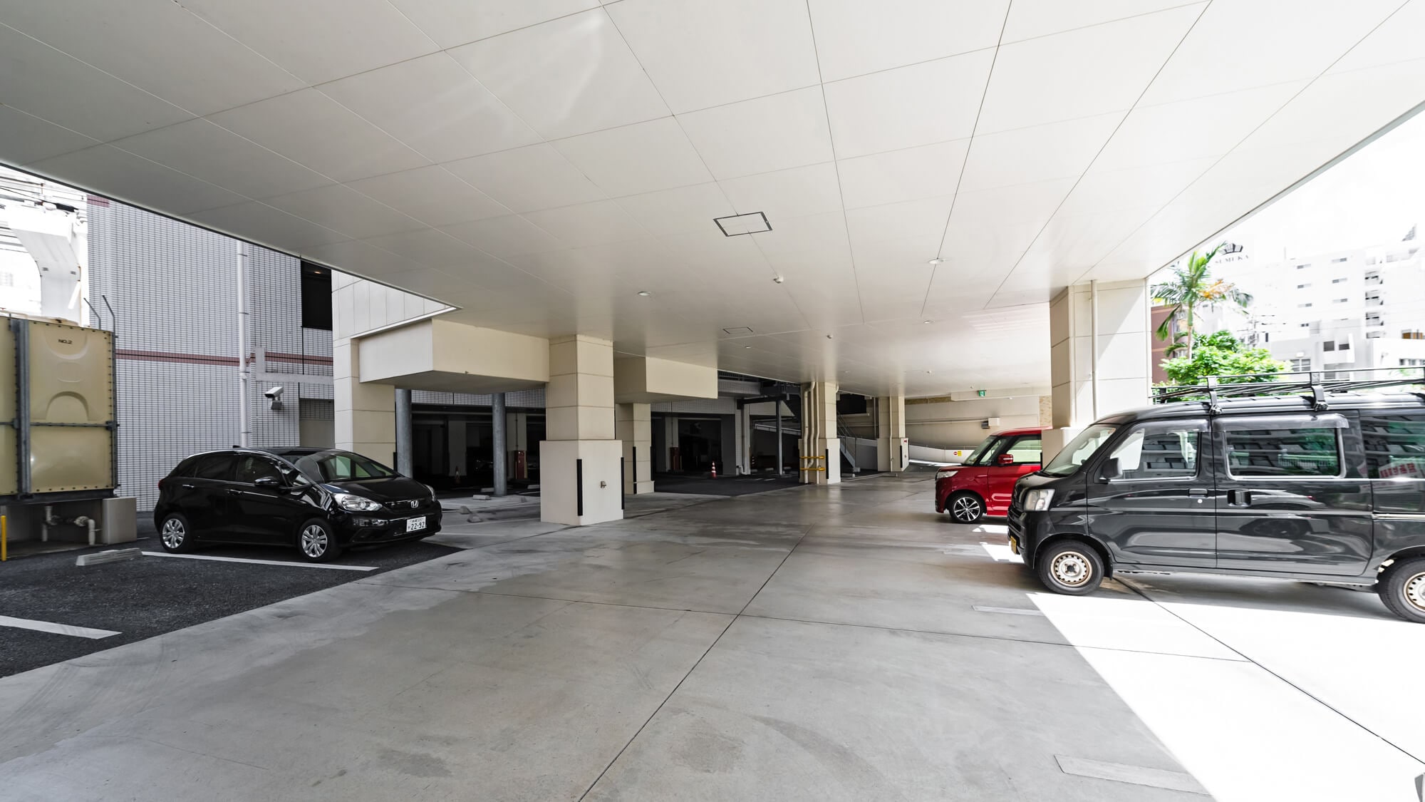 [HOTEL AZAT] Parking lot