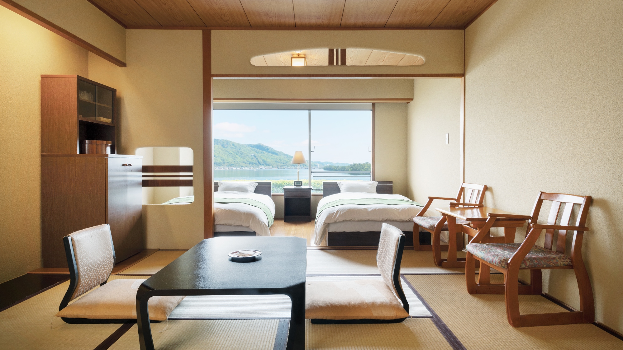 An example of a Japanese-Western room (ocean view)