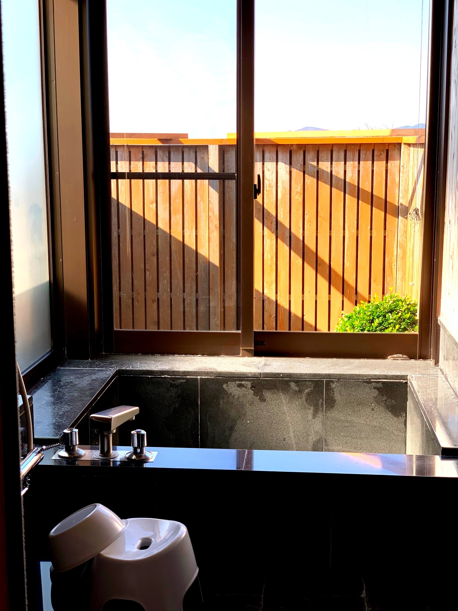 Separate Japanese-style bath