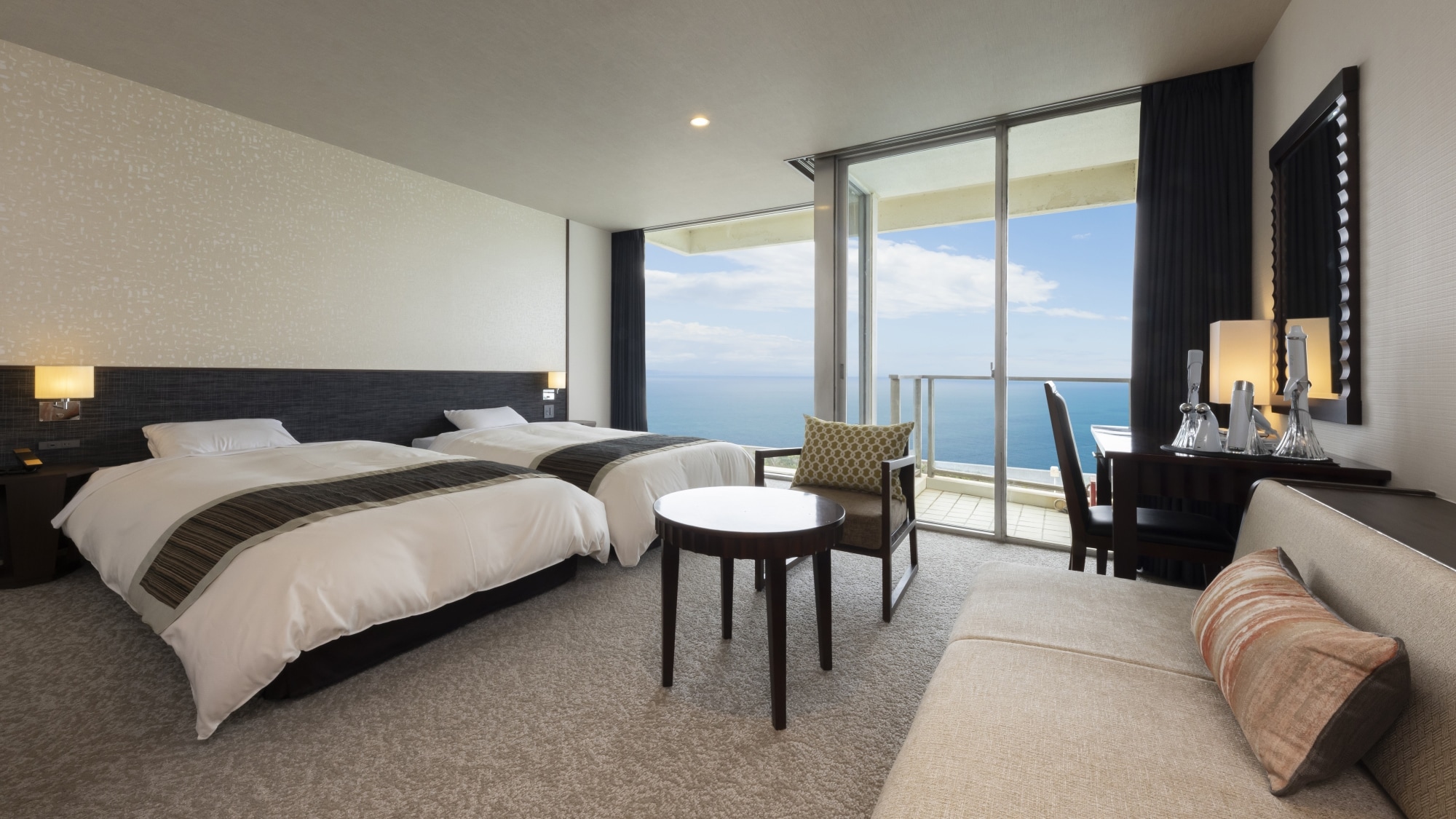 [Renewed in March 2024] Ocean Front Western-style ReFa Room Example of Guest Room