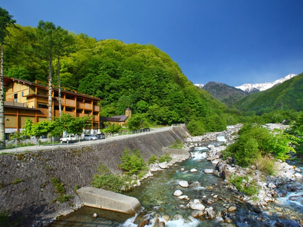 Otagiri River flowing from Senjojiki Cirque