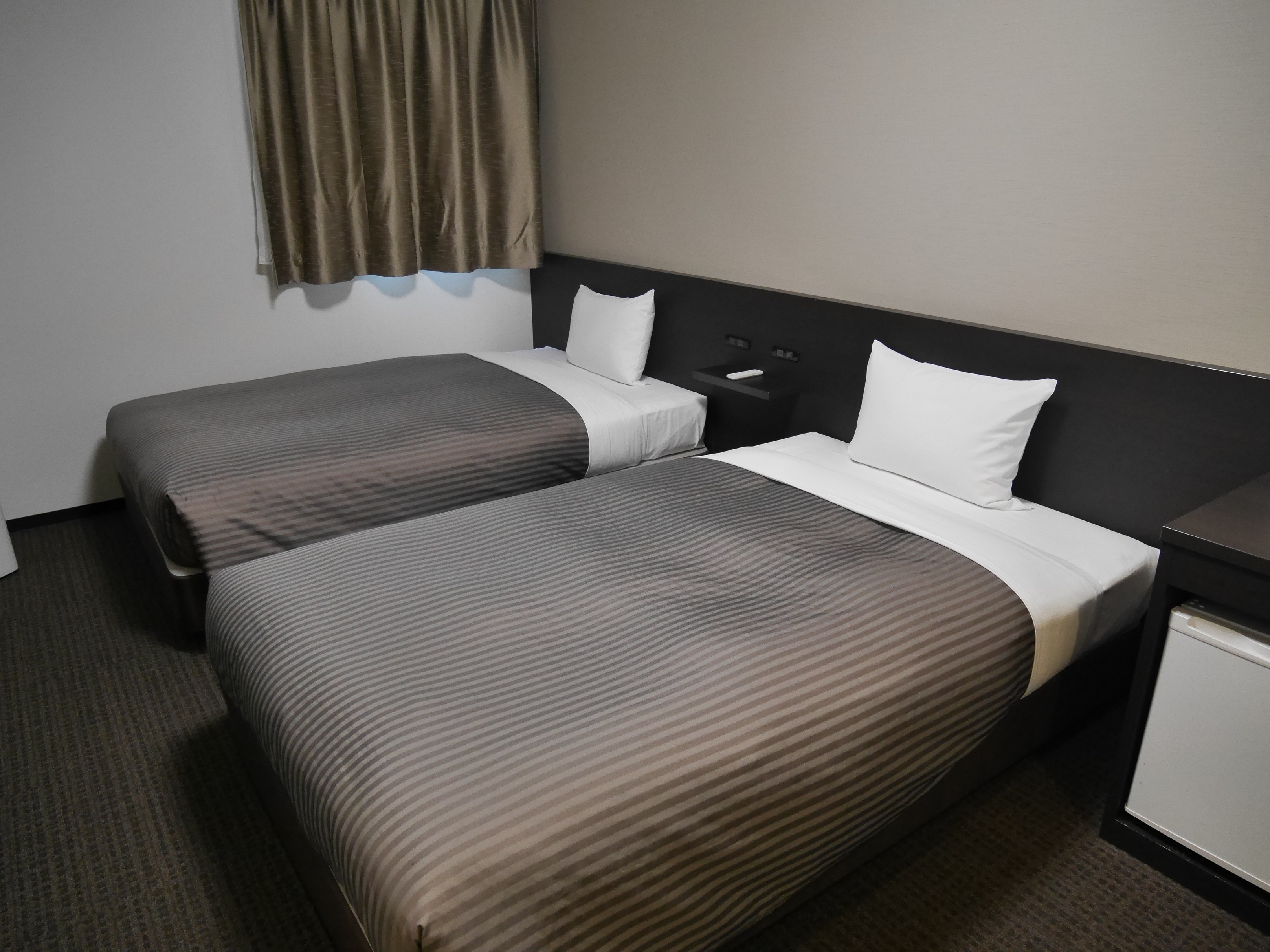 트윈 룸 시몬즈 포켓 코일 베팅 140cm 더블 2대 어린이 동반 무료