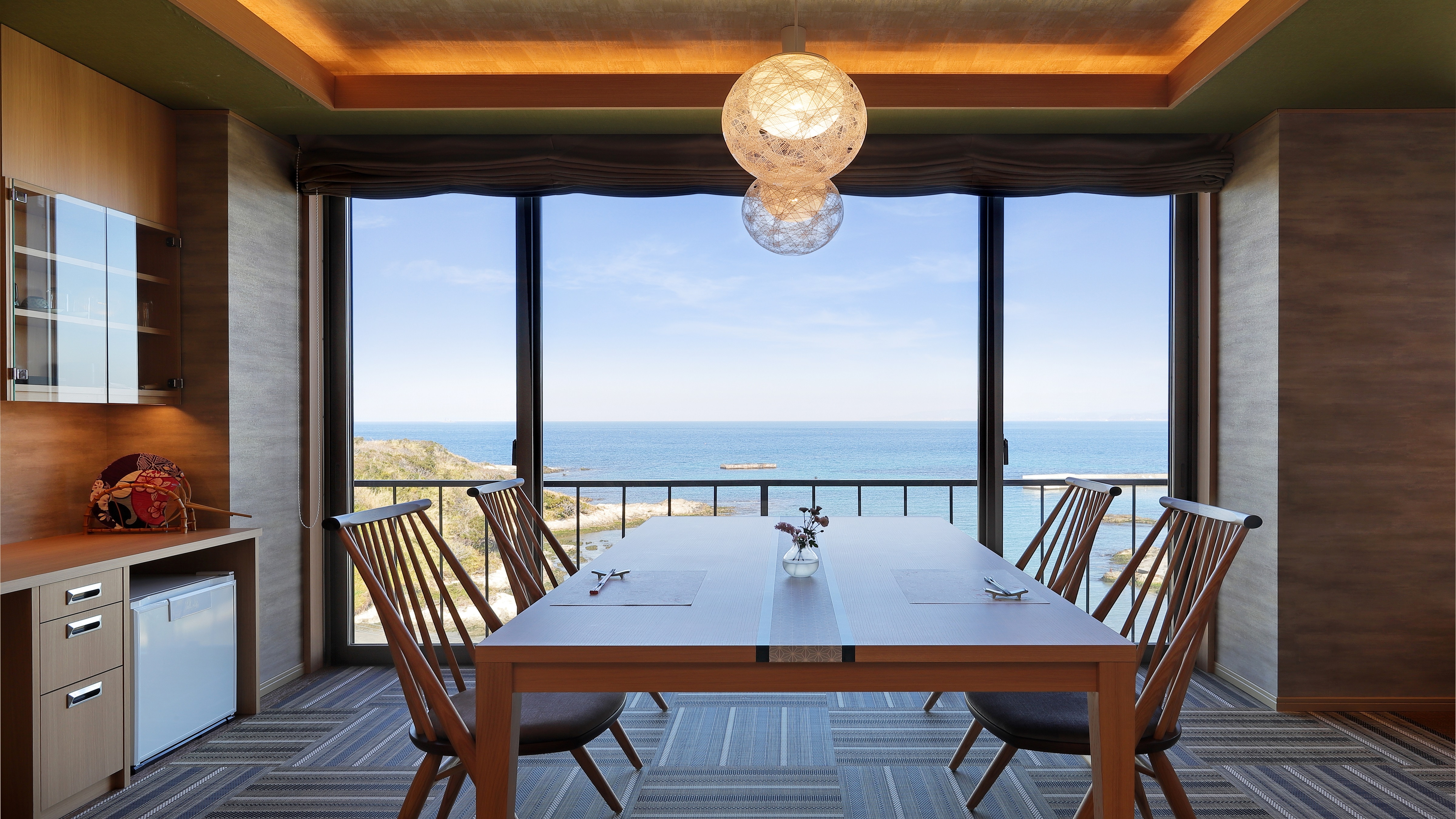 3F Japanese-Western Room B (sea side 8 tatami mats + 15.1 m2)