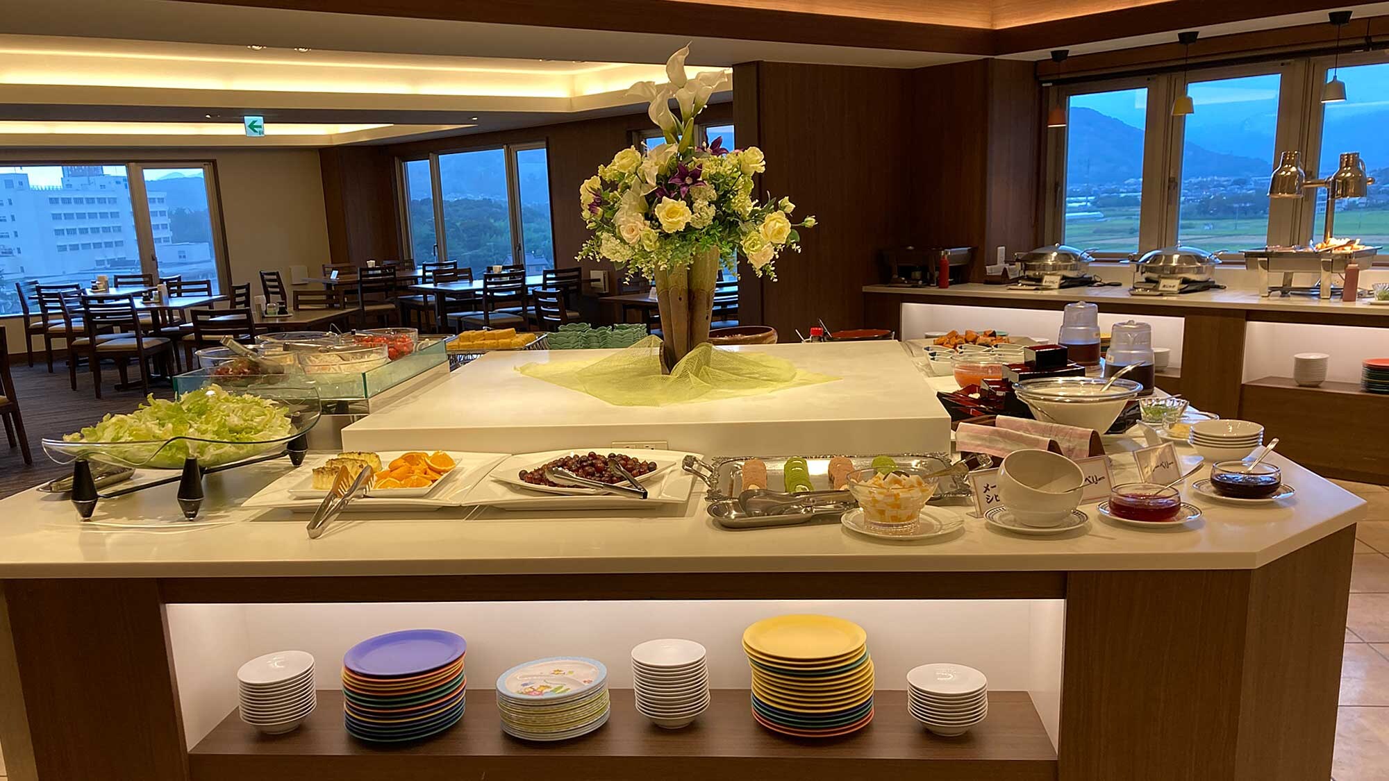 早餐方面，最受歡迎的是日式/西式自助餐“醬油原子”。