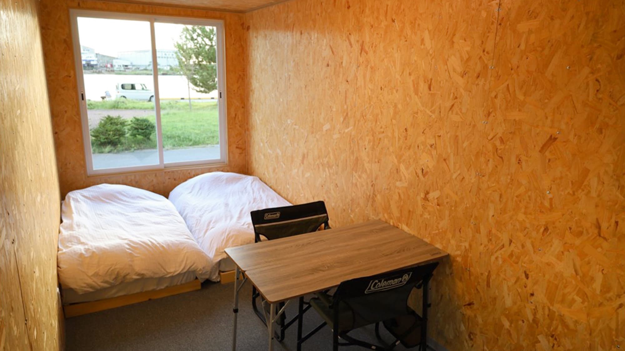 ・【Accommodation building】How about working remotely while looking out at the ocean outside your window?