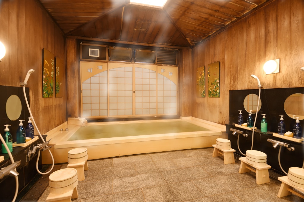 Takano Maki Bath 1