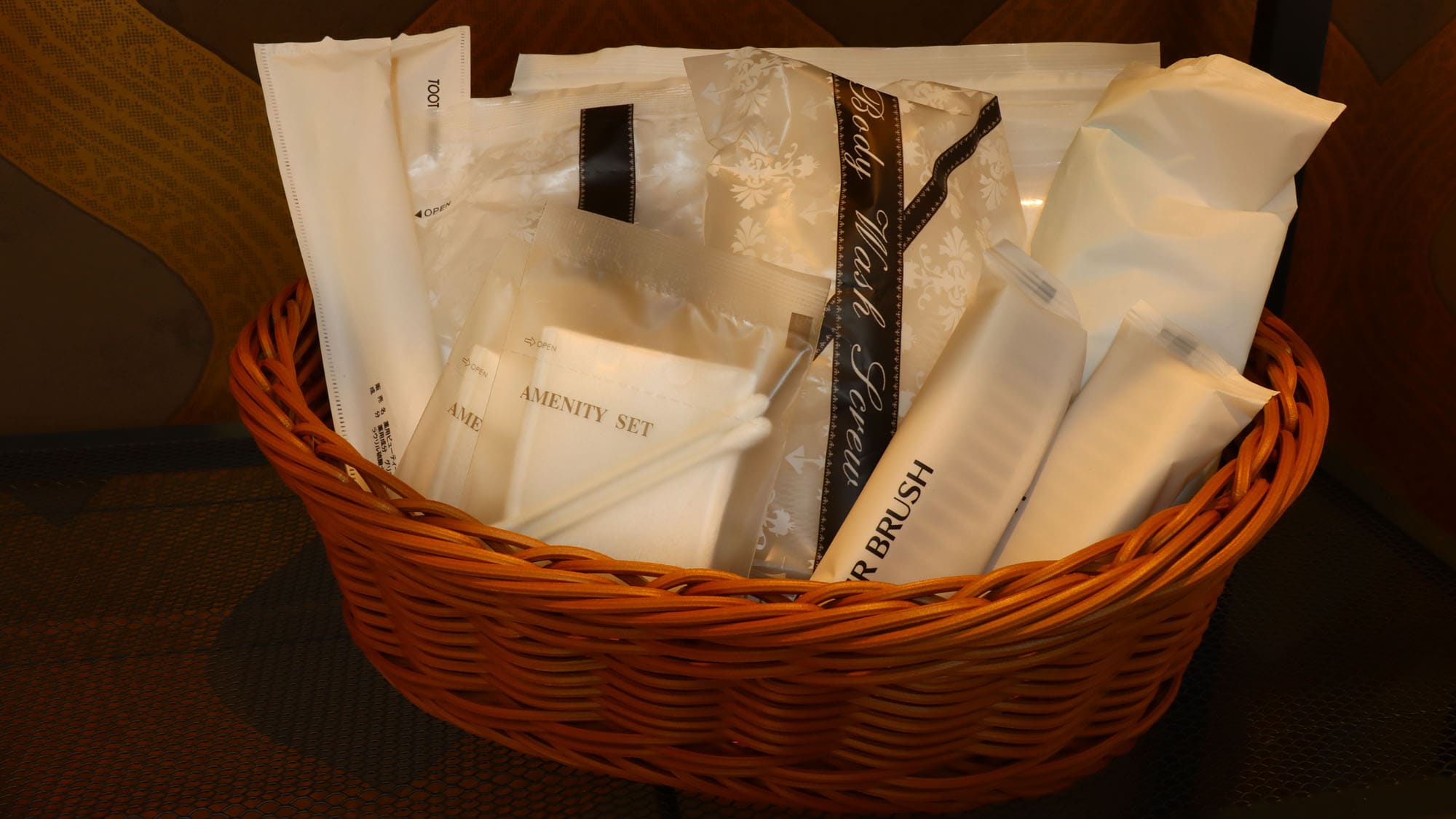 [Separate Japanese-style room] Amenities