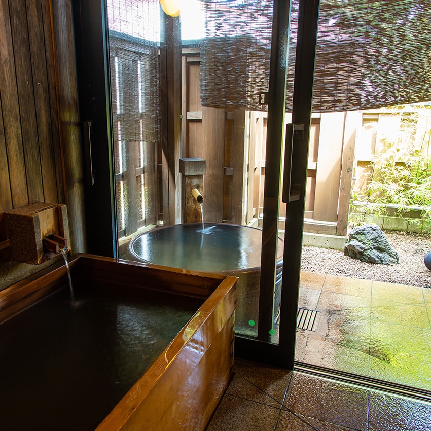 Monju Amida Room (open-air bath)