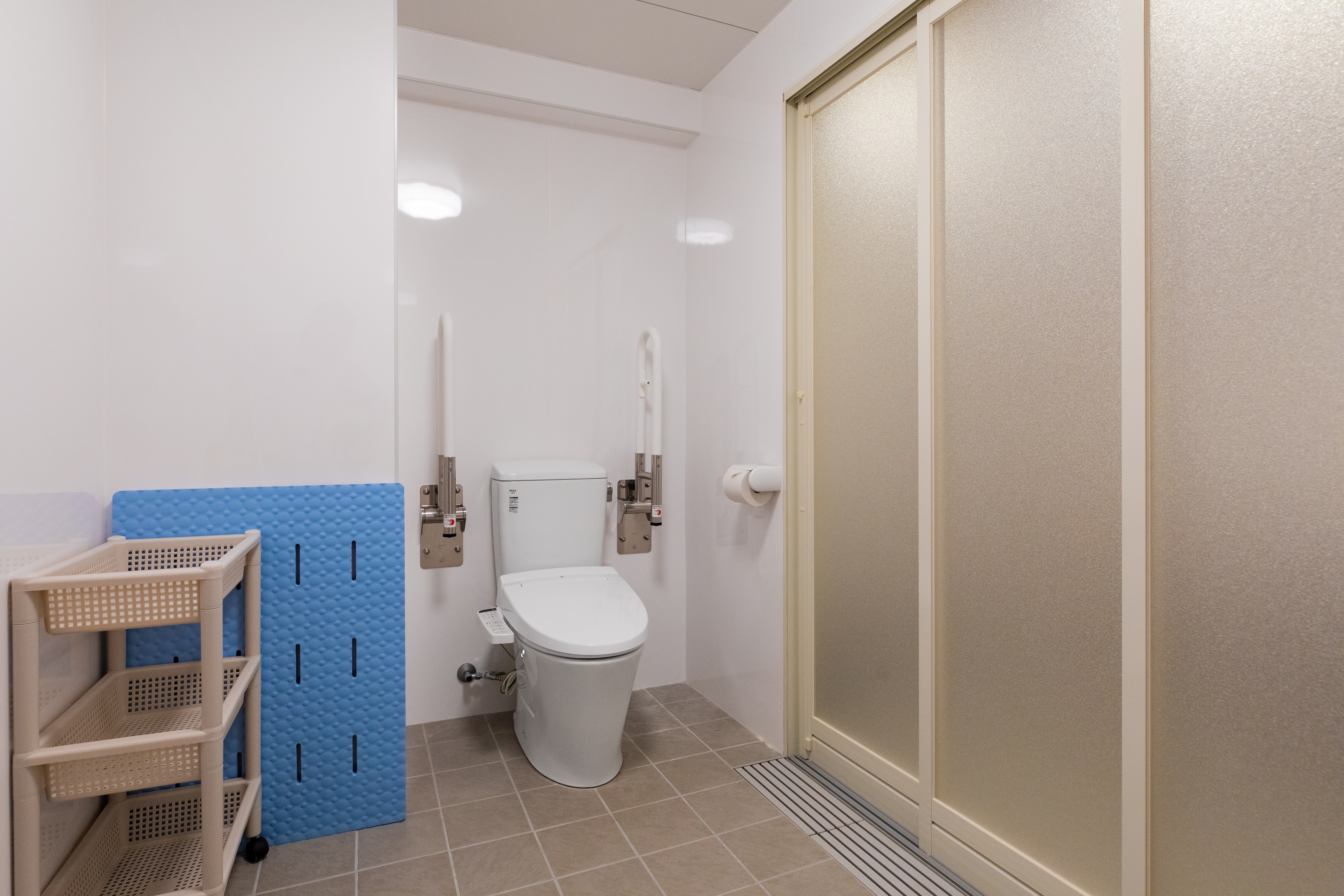 Barrier-free room