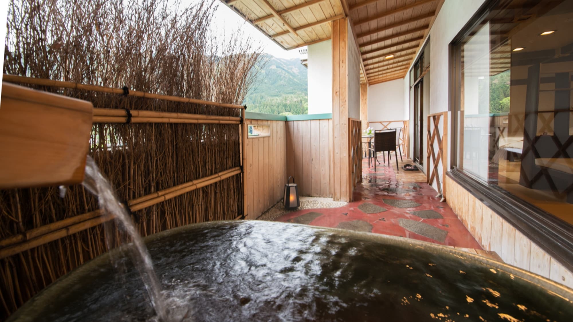 Guest room with open-air bath "Kaze no Izanai" open-air bath
