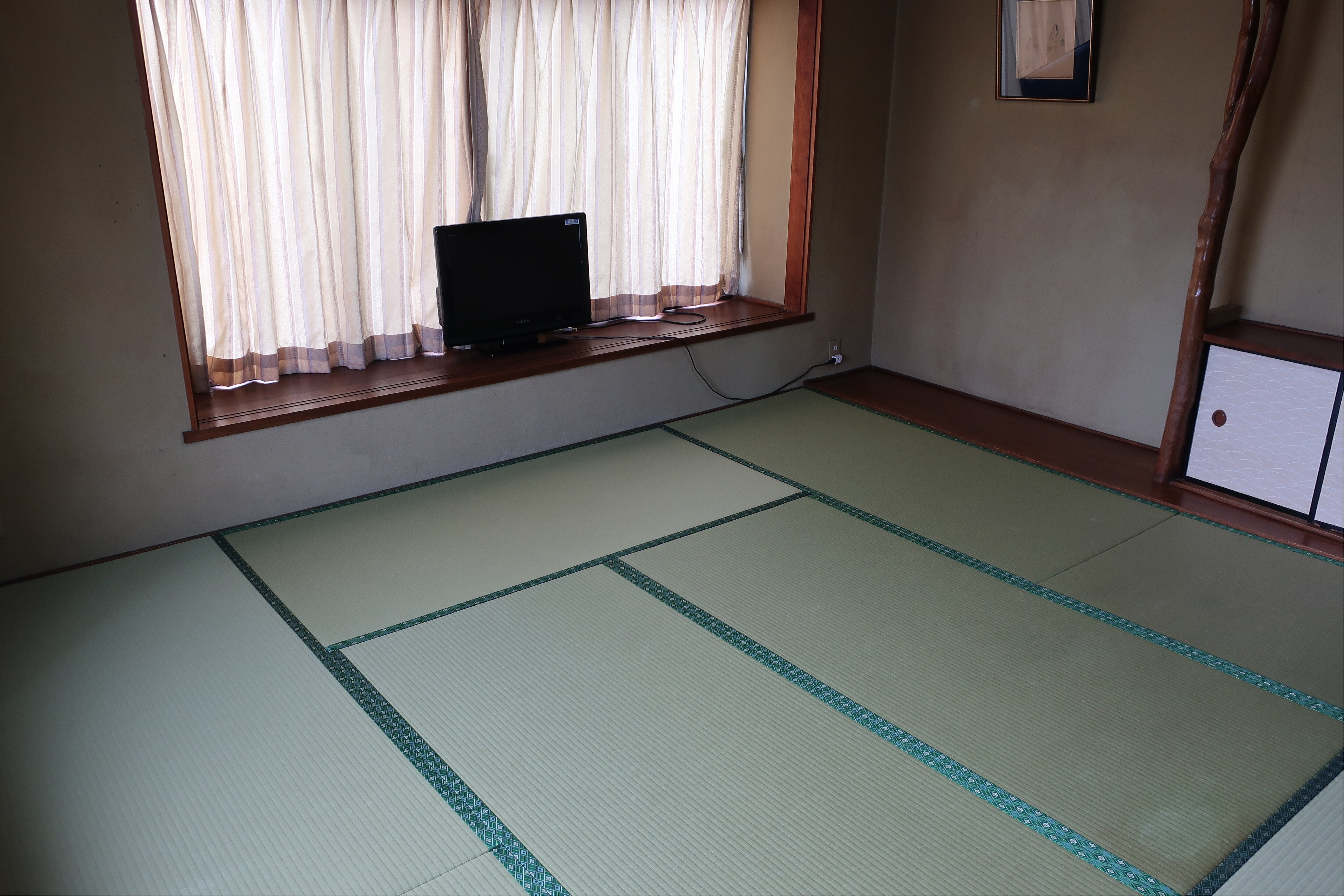 Japanese-style room (8 tatami mats) type (2)