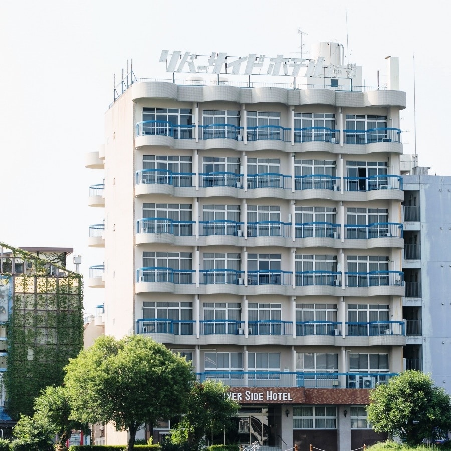 [Exterior] Enjoy your stay in Kochi on the banks of Kagami River, where Ryoma Sakamoto also swam.
