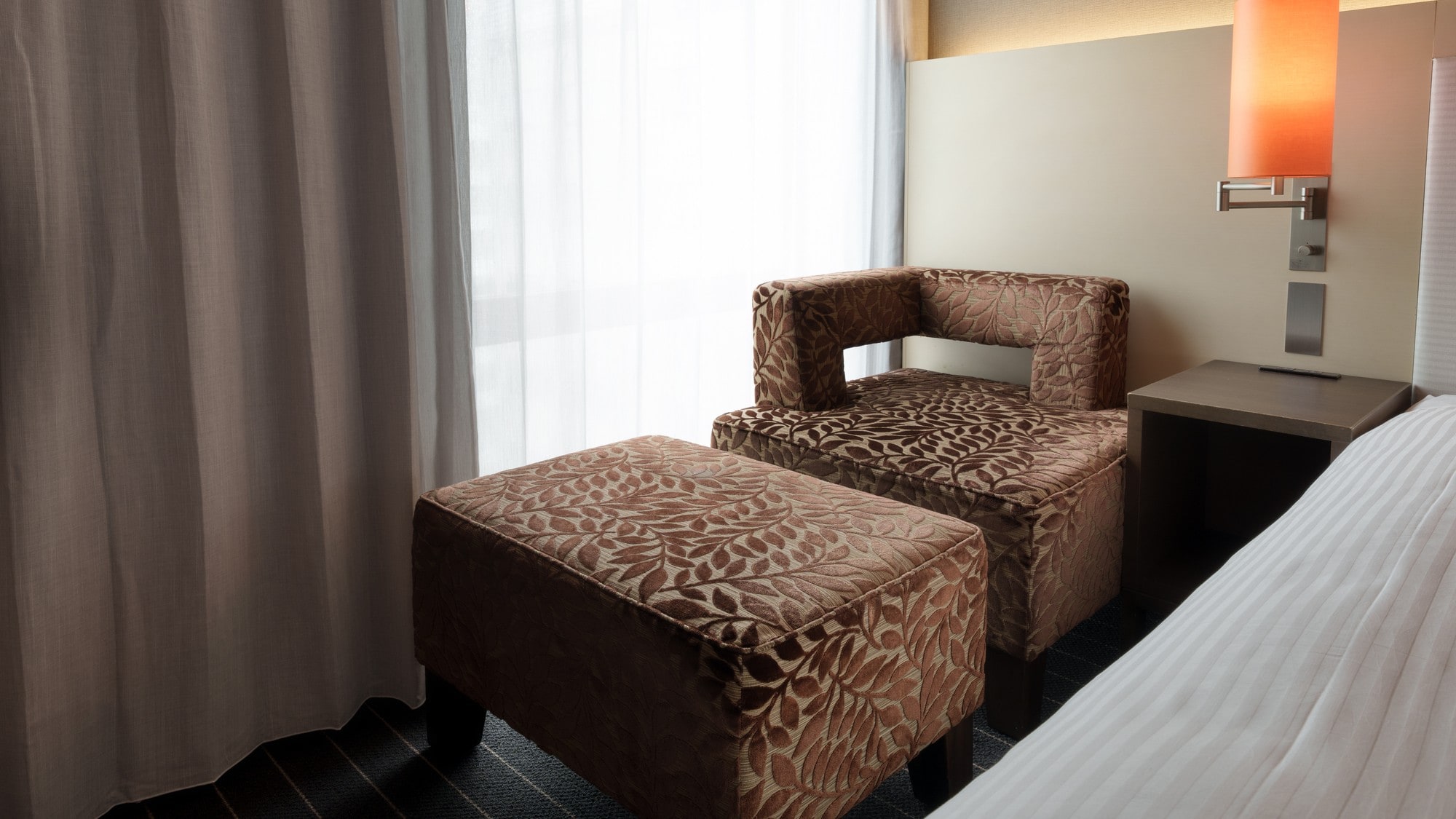 릴랙스 더블룸 일례｜18평미/침대폭 160cm/금연