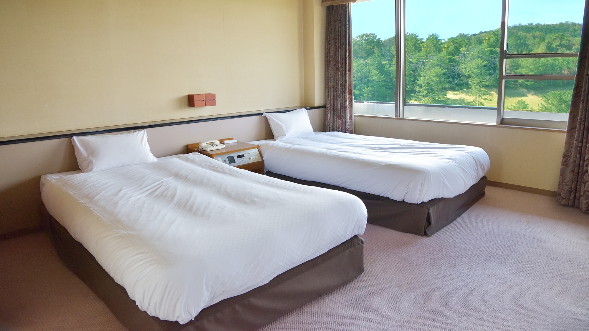 ■Japanese-Western room in the main building■The bedroom and Japanese-style room are separated, so you can spend your time in your own space.