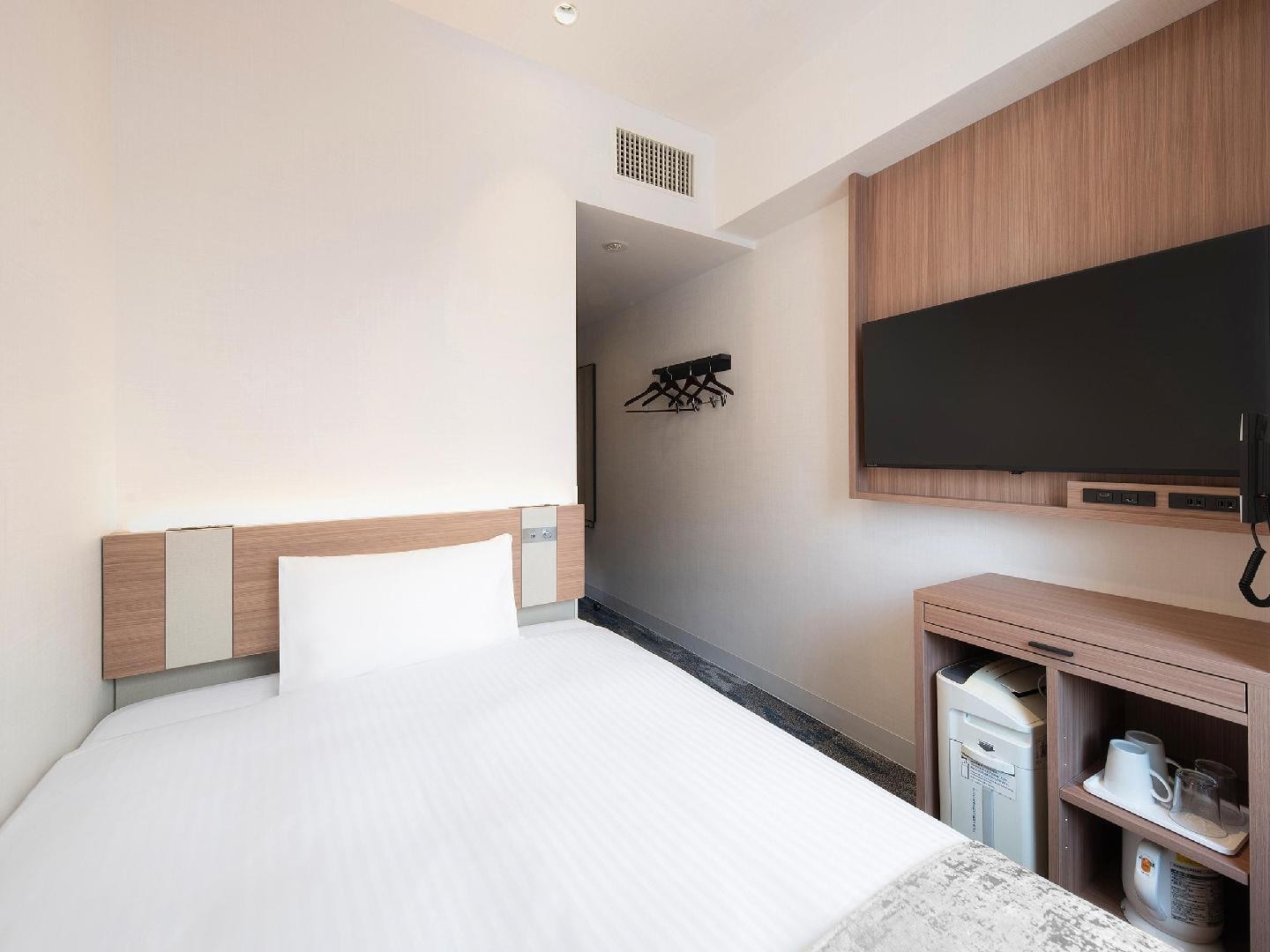 [Standard Single Room] 11 sq m ★ 1 bed (120 cm x 1) Occupancy: 1-2 people (excluding children sleeping in the same bed)