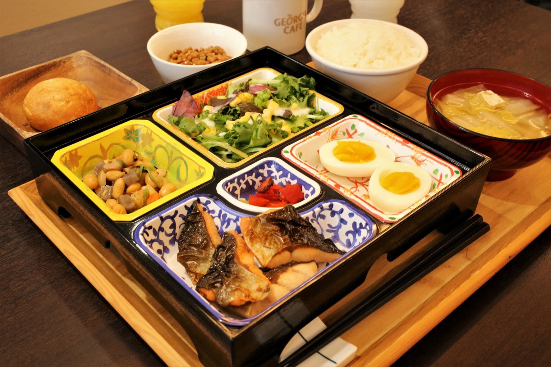 鹽烤鮭魚套餐