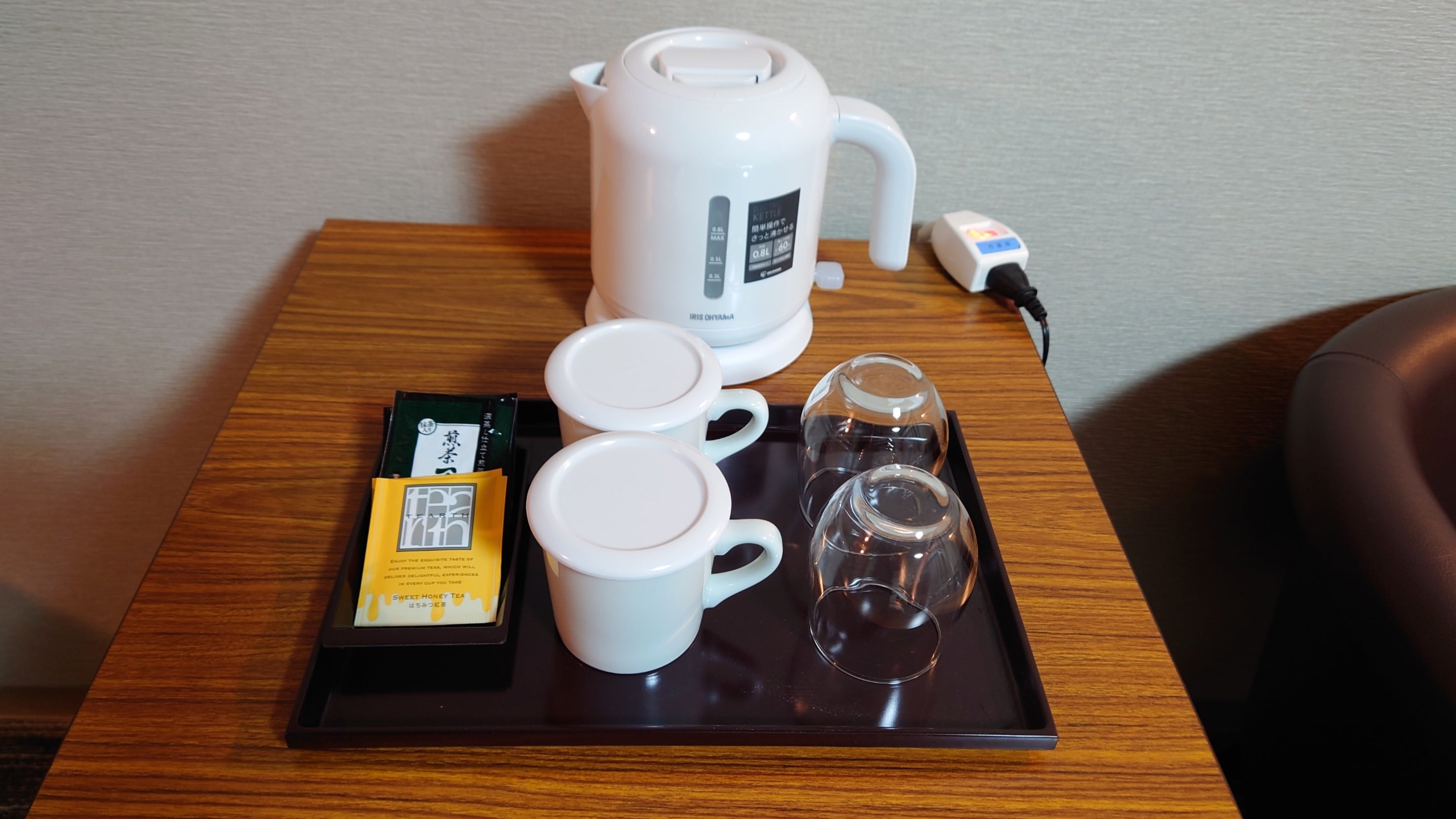 "Honey Black Tea" TEARTH bergabung dengan fasilitas kamar tamu