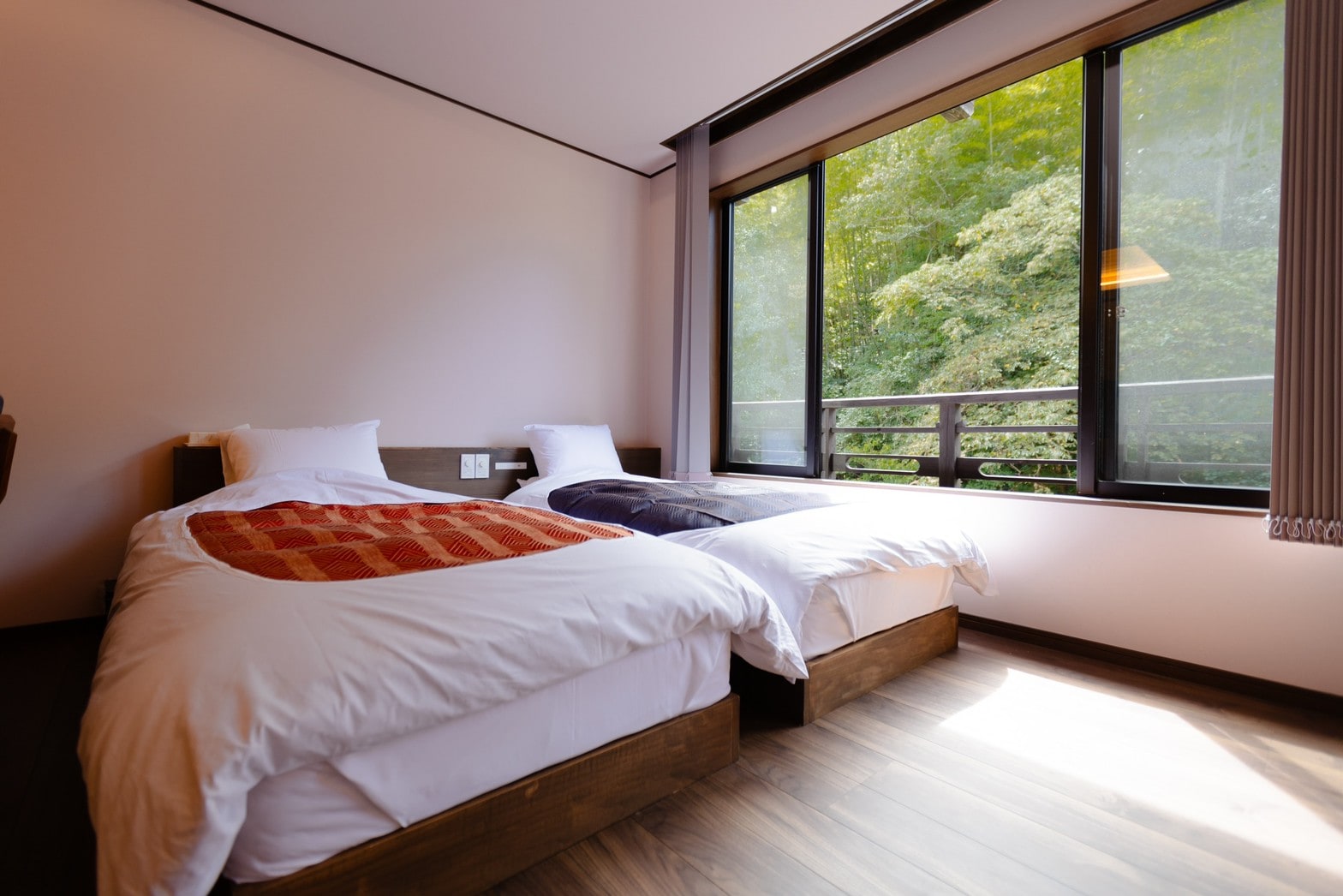 Special room with sauna “Sakura” bed
