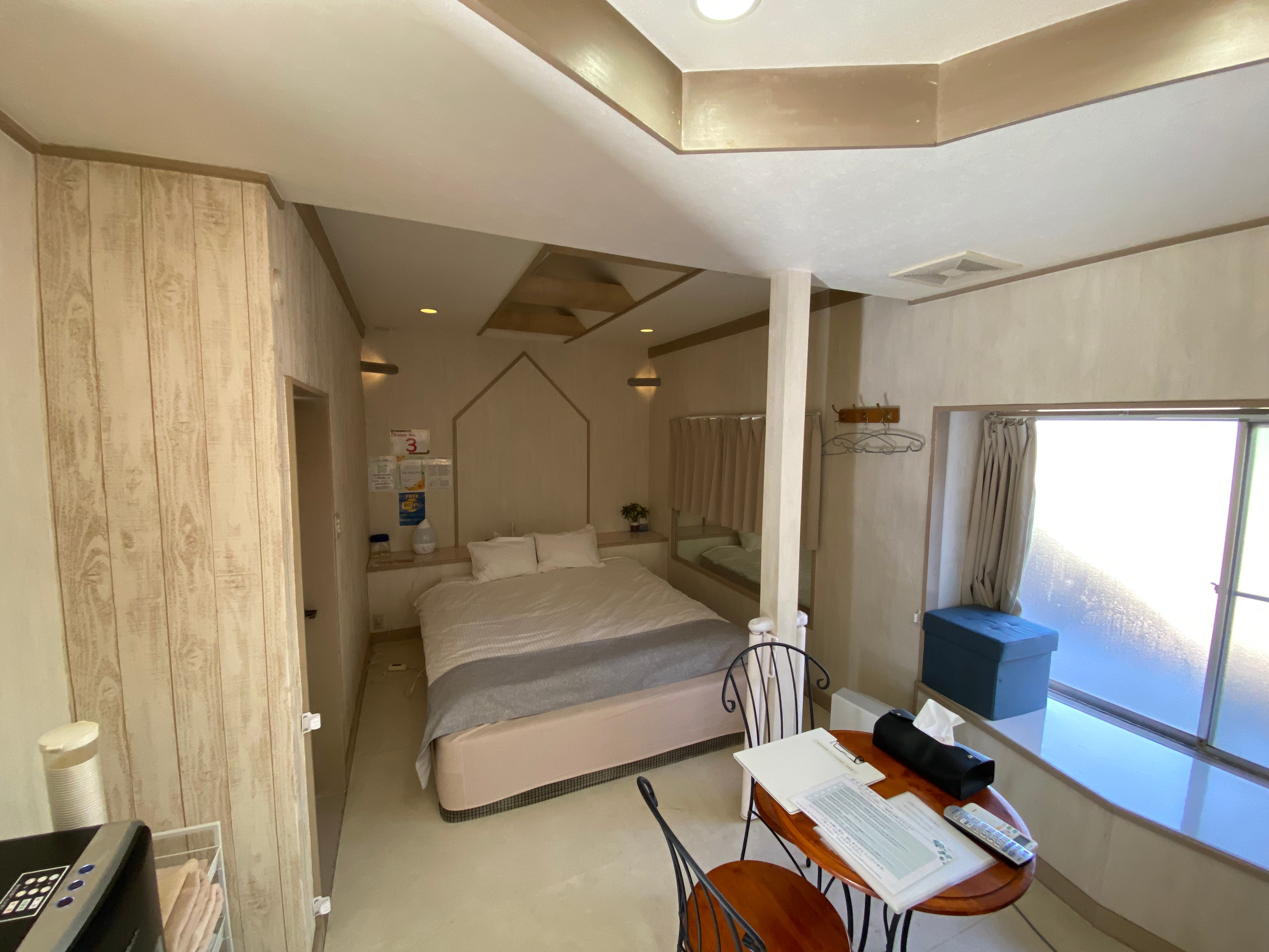 Room 3