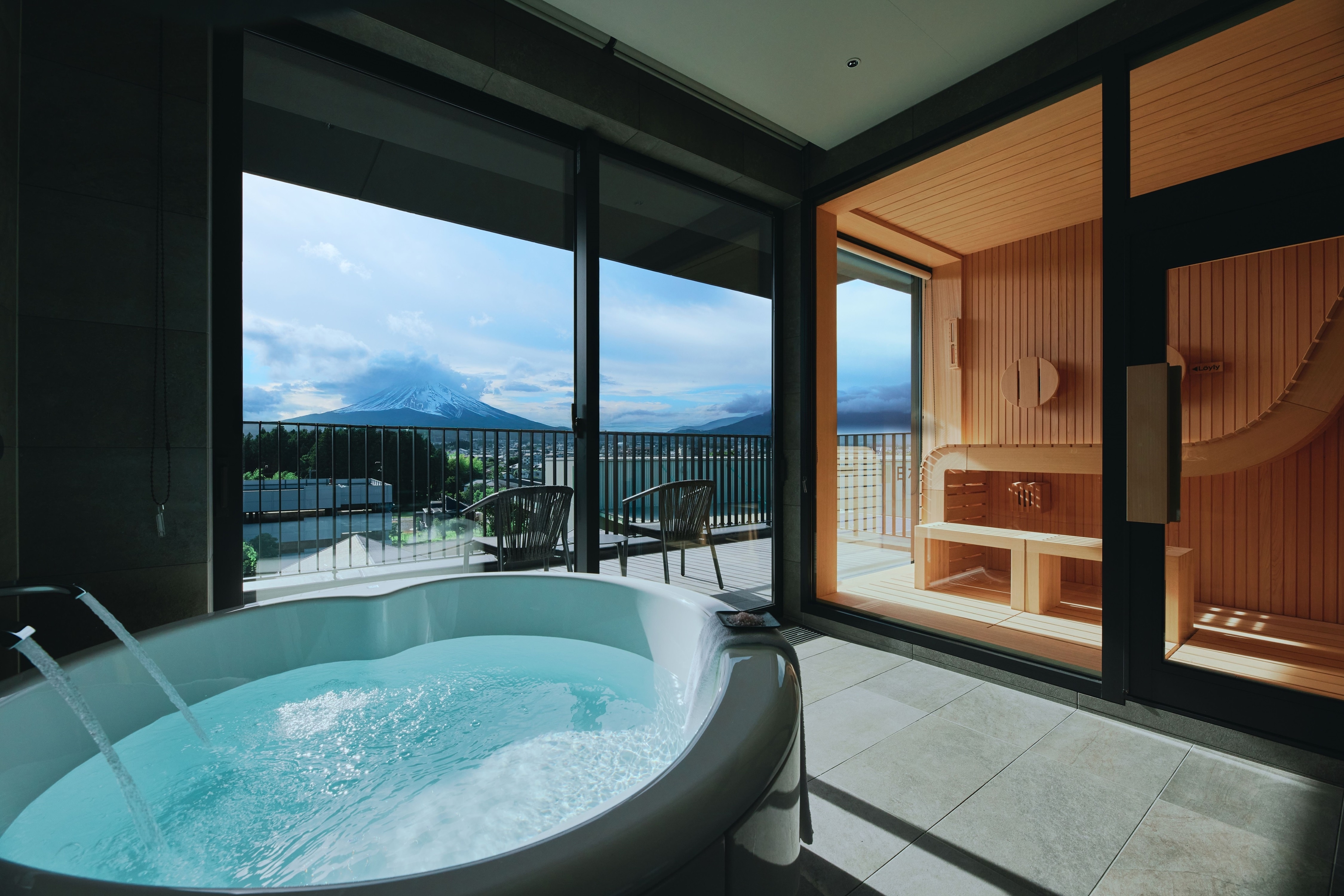 Kamar Mandi Sauna King (Pemandangan Gunung Fuji)