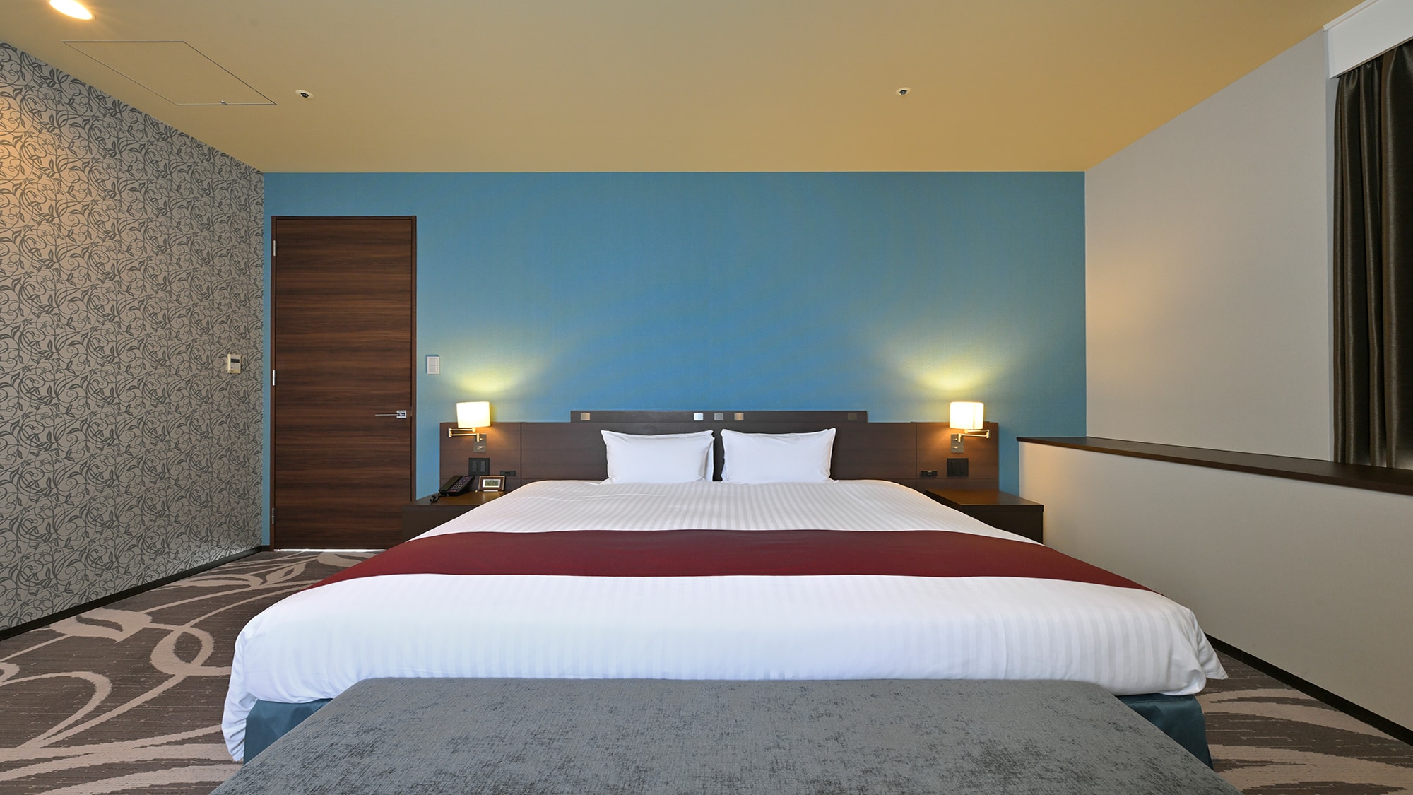 ห้องสวีทมุมเตียงคู่