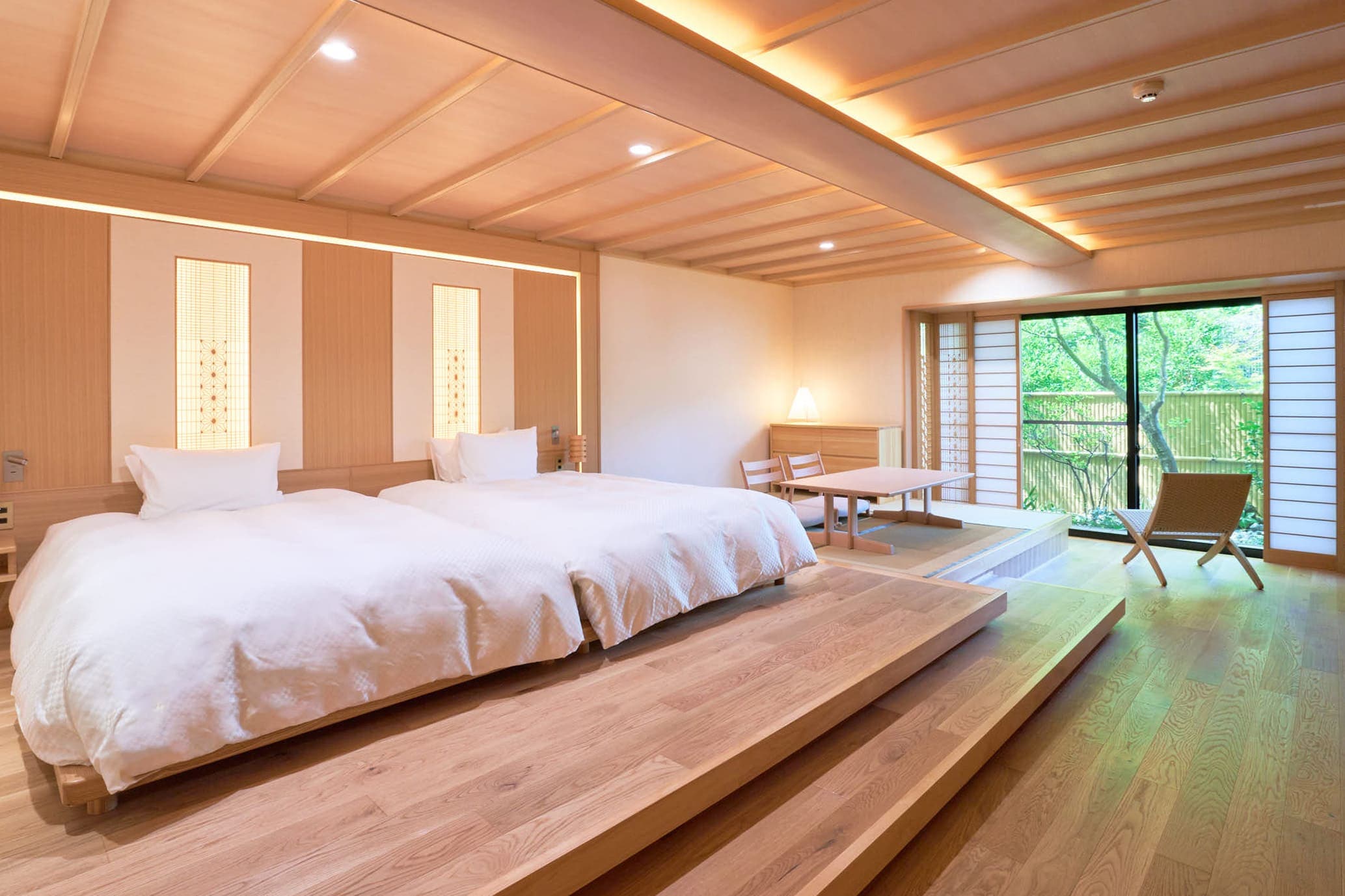 Western-style Jr. Suite Twin