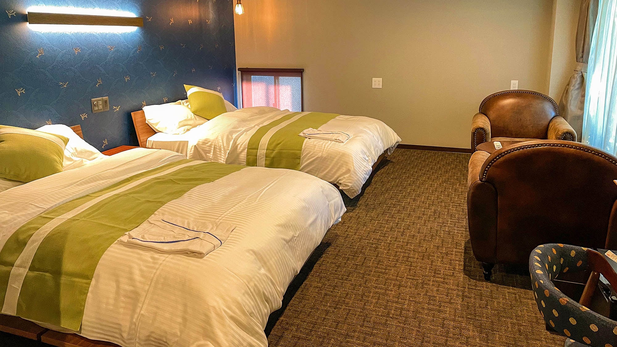 ・[Example of a Western-style room] A room that combines Japanese style with a classic space