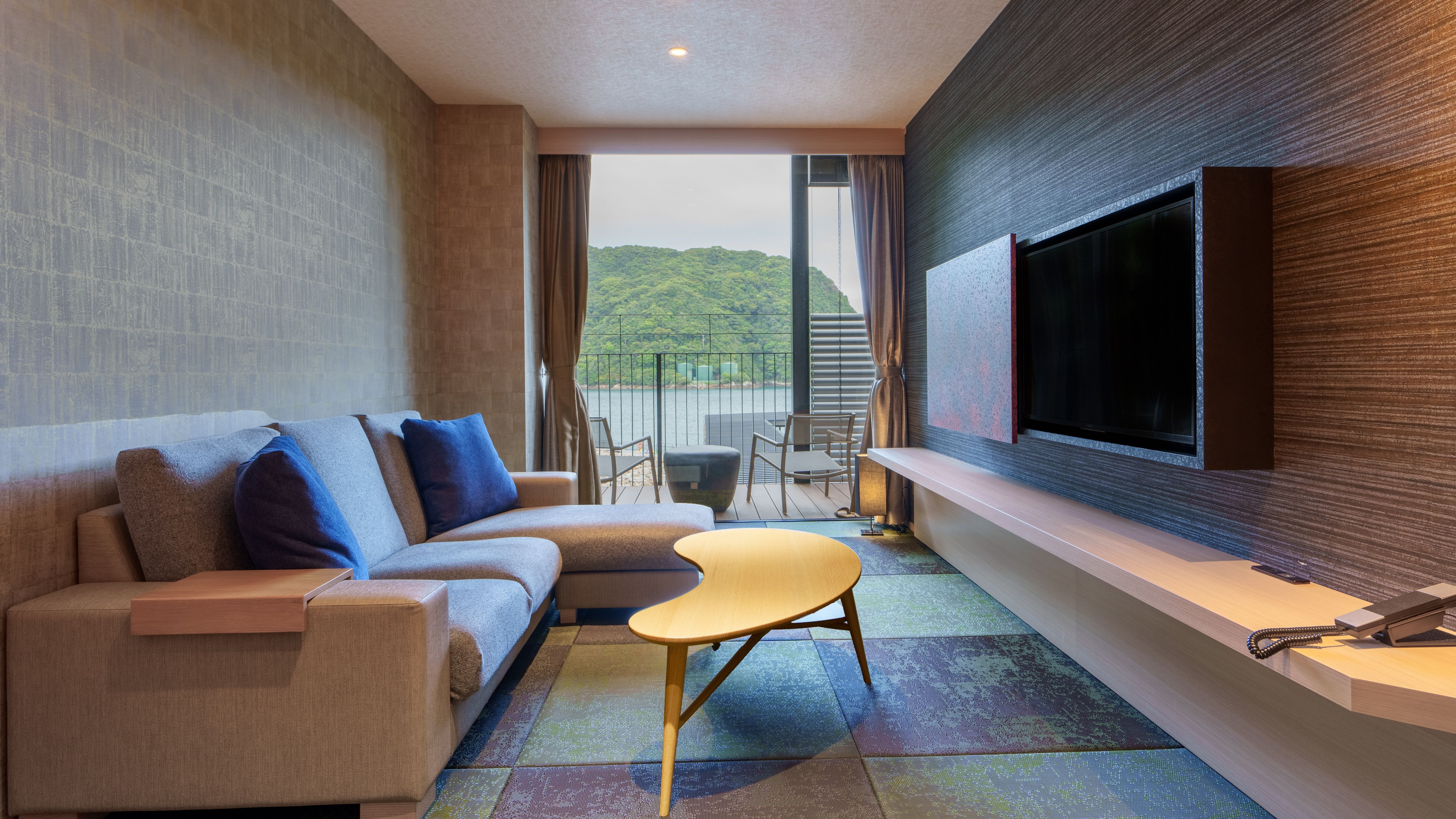 [Nagi no Sho] Superior corner room with open-air bath/Ocean view