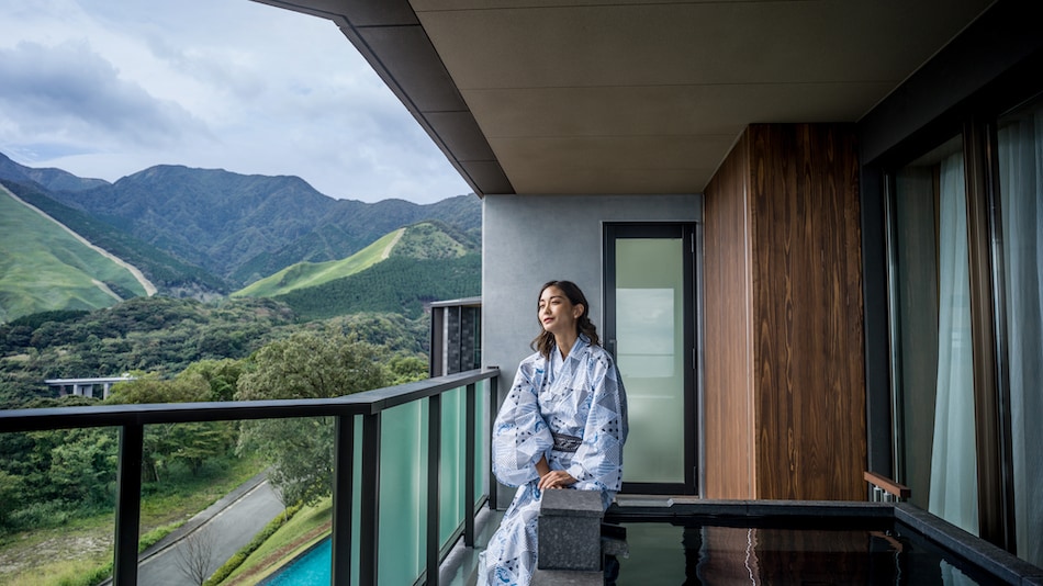 Panoramic one-bedroom suite (with private hot spring open-air bath)