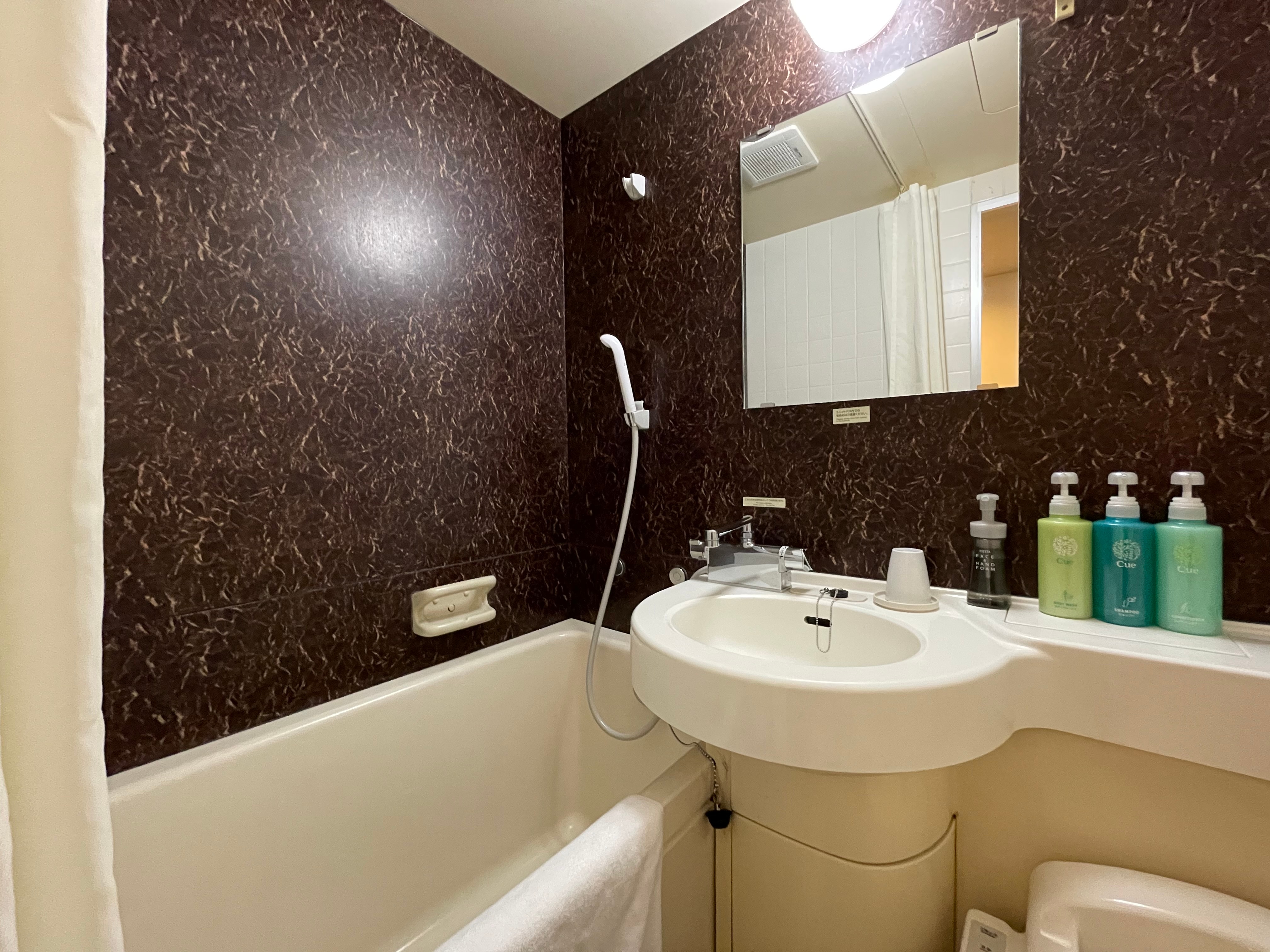 Unit bathroom