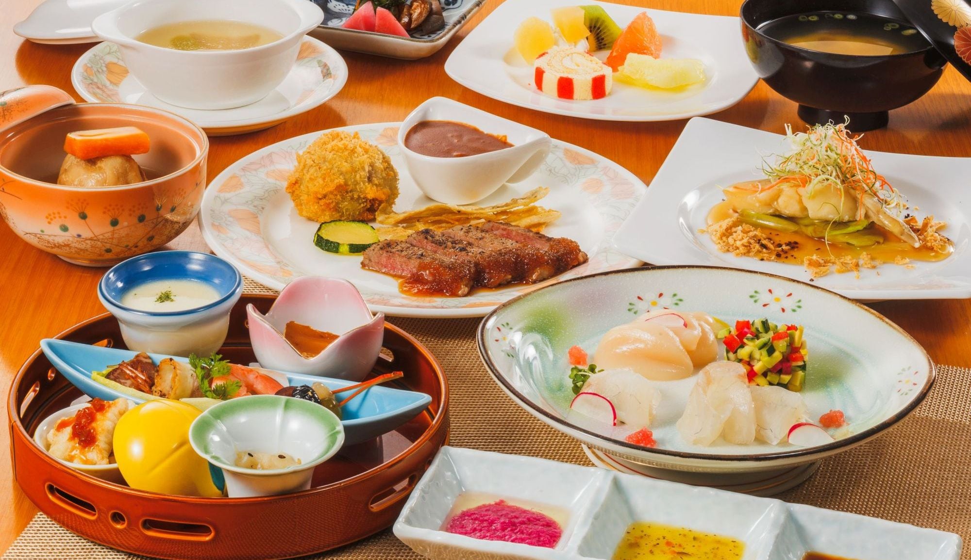 [Shunsai Creative Dinner "RURI"] Creative cuisine made with 4 types of Yamagata ingredients, including Zao beef, sprinkled like jewels.