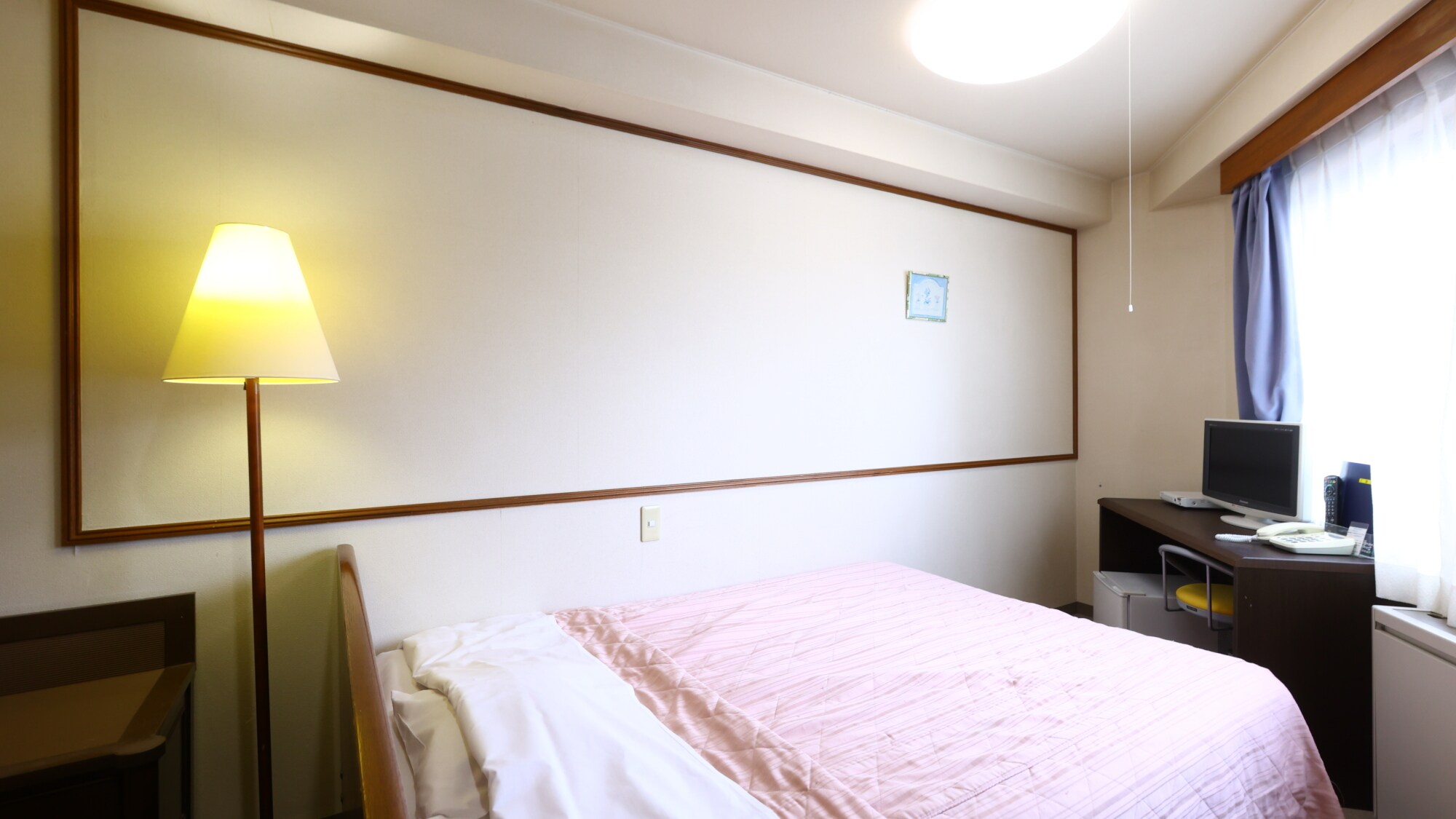<Limited to 2 rooms> An example of a double bedroom