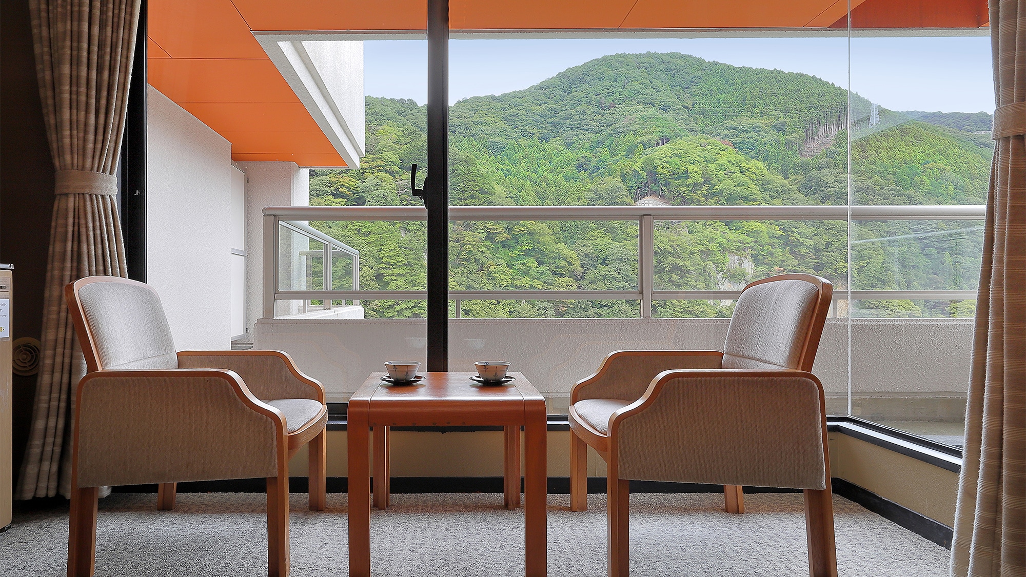 [Japanese-style room] 10 tatami room
