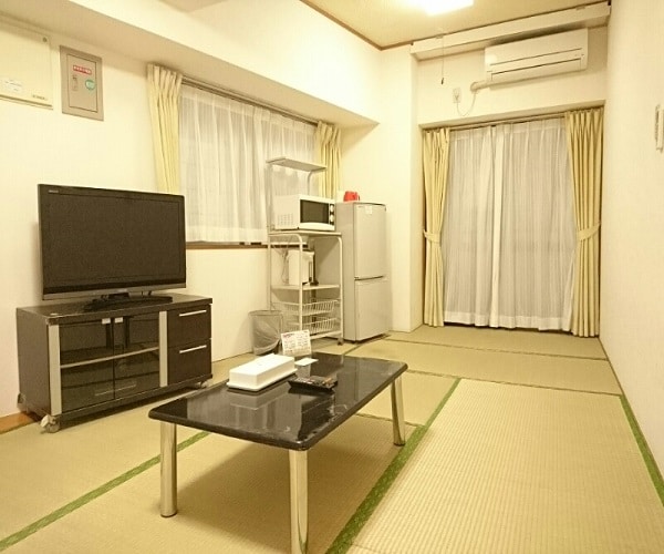 [Non-smoking] Japanese-style room 2 rooms (28 square meters), no kitchen