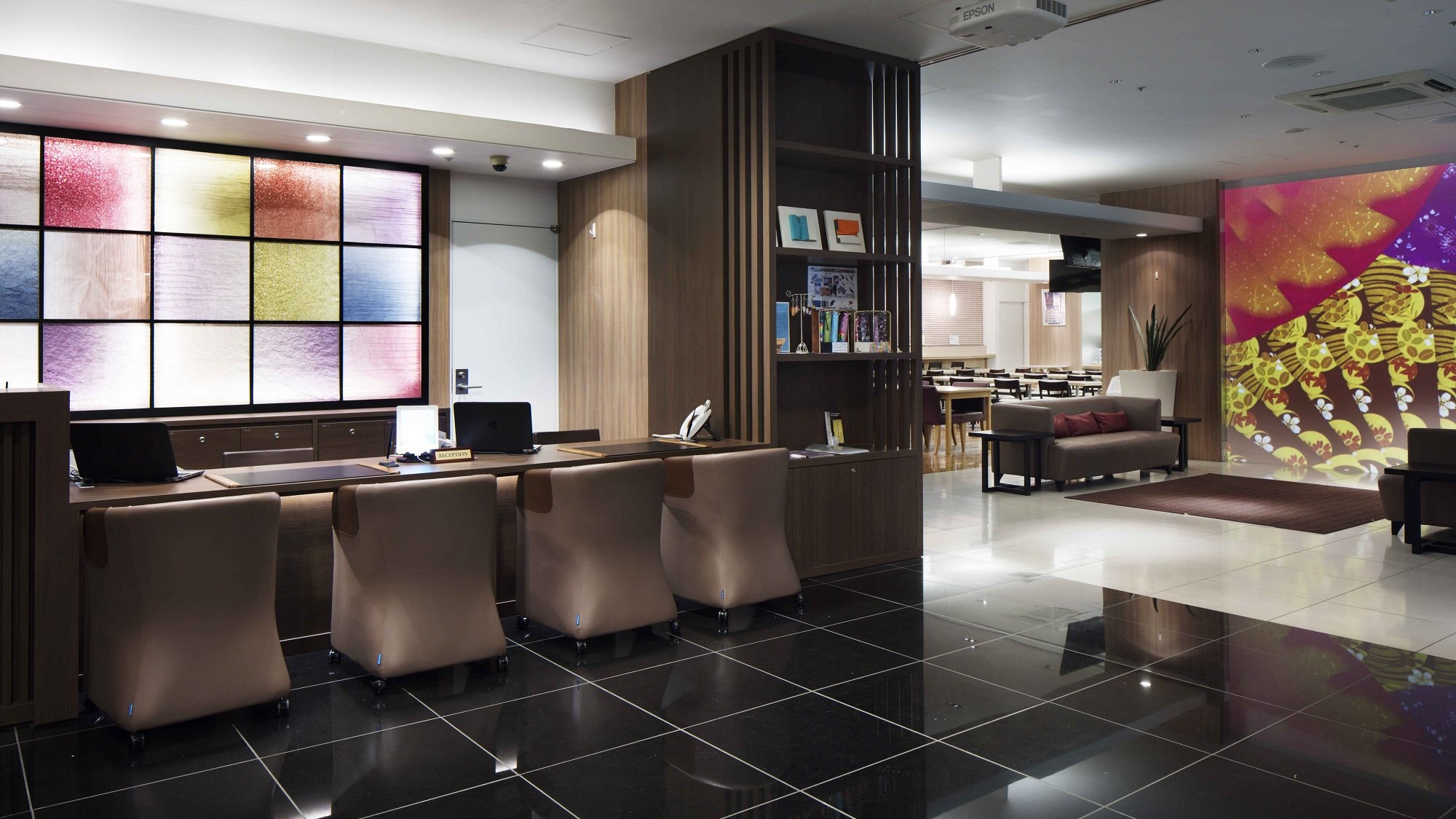 ◆Front desk | We welcome our guests with hospitality so that we can deliver a quality stay.