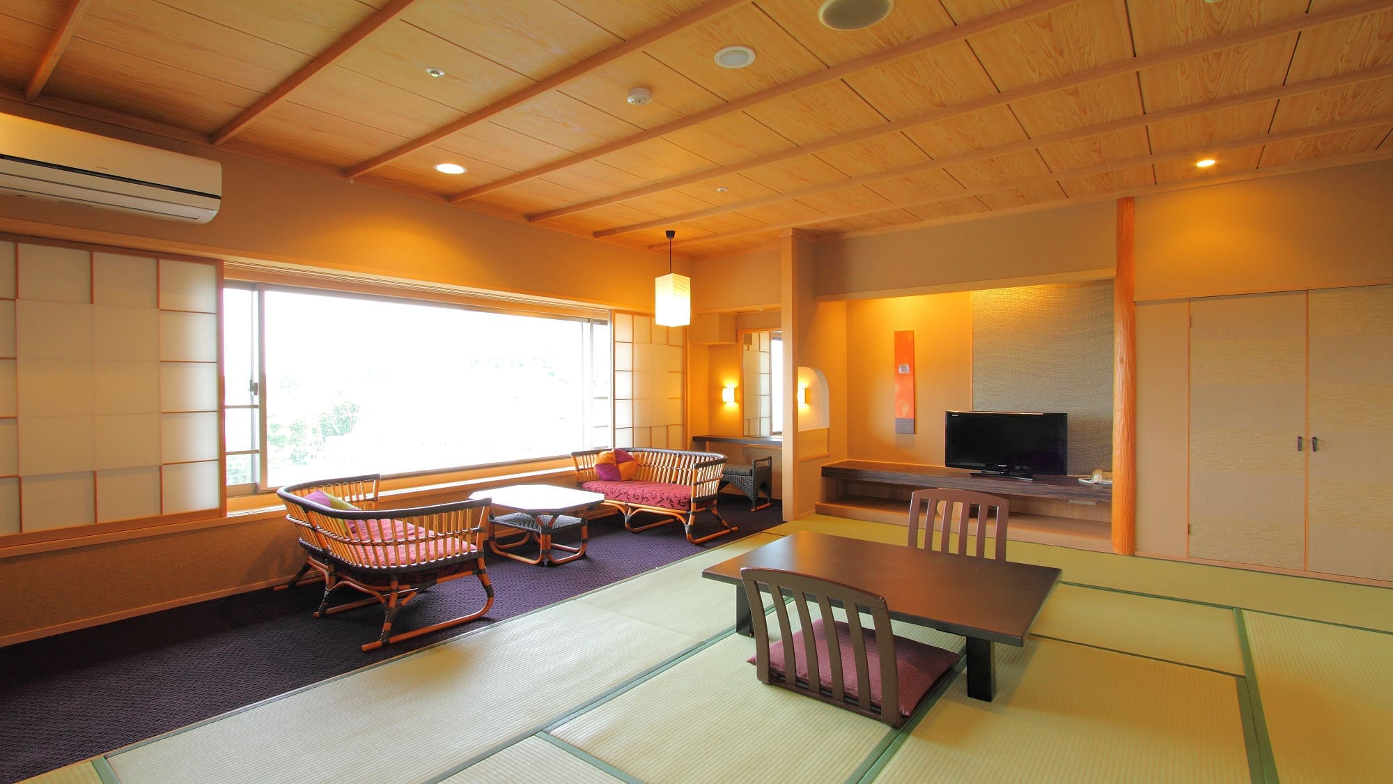 11.5 tatami Japanese-style room (example) * There are different types