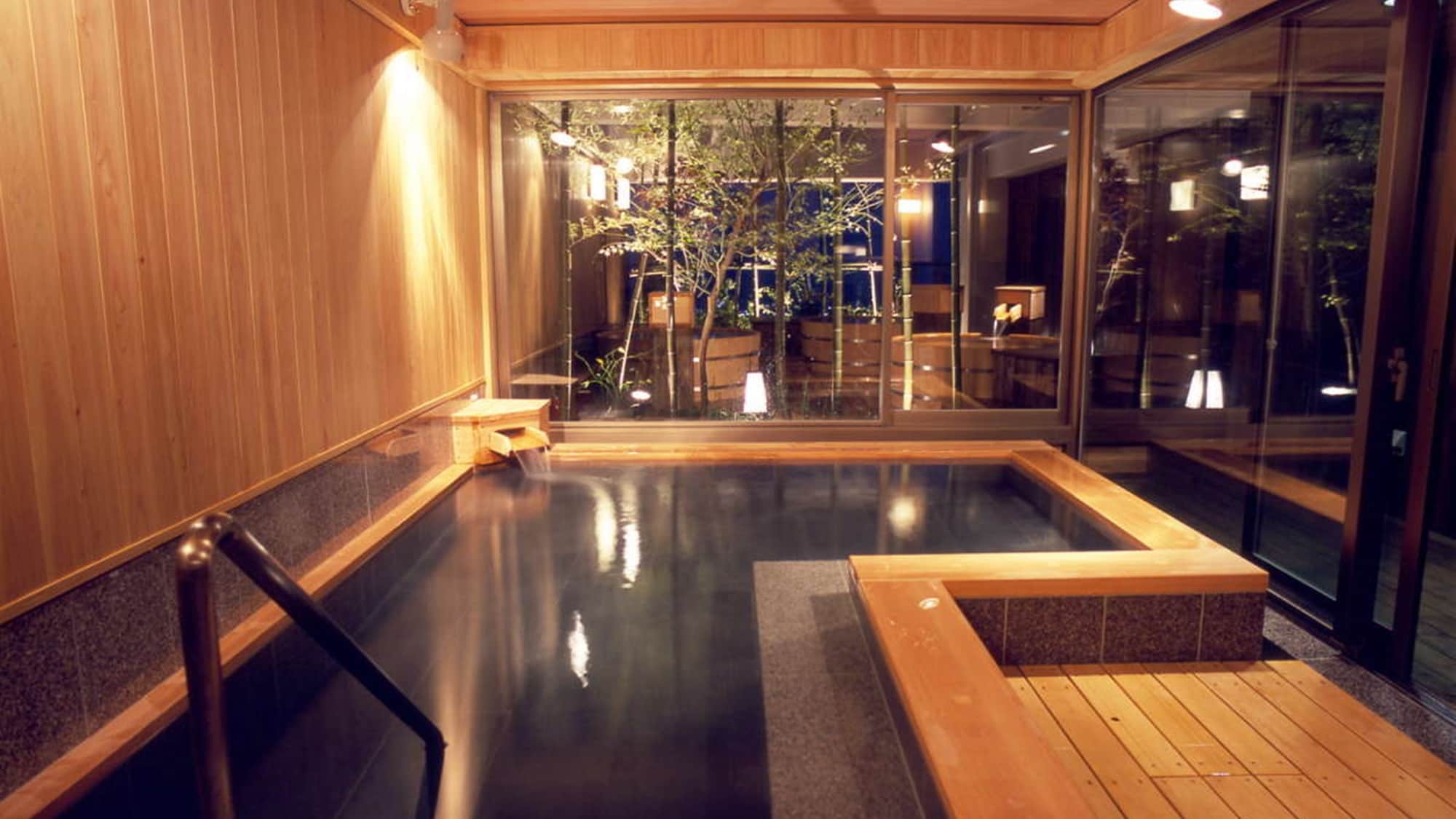 "Forest of the Sky" Observation Cypress Bath/Night View