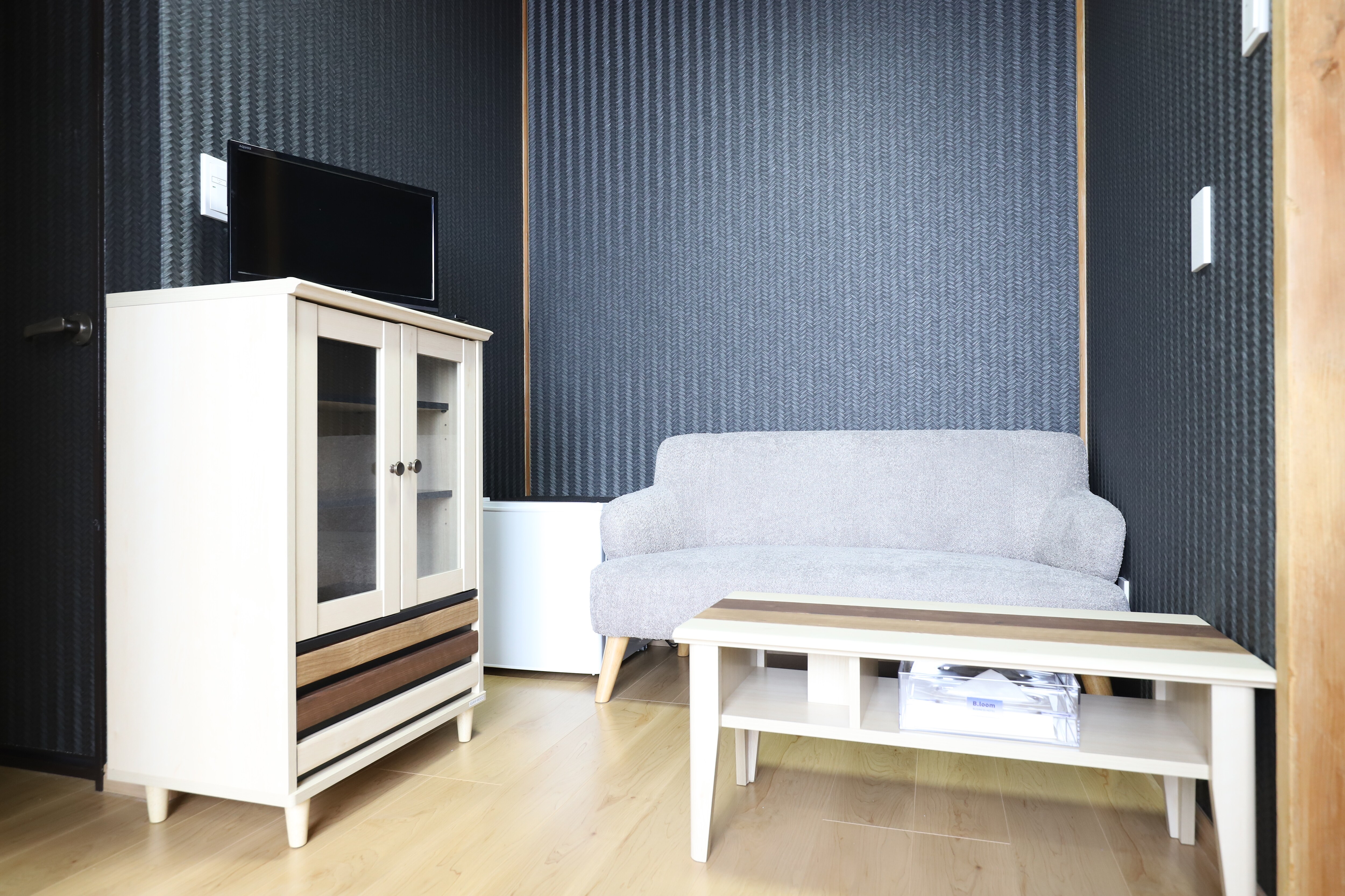 Japanese-style room