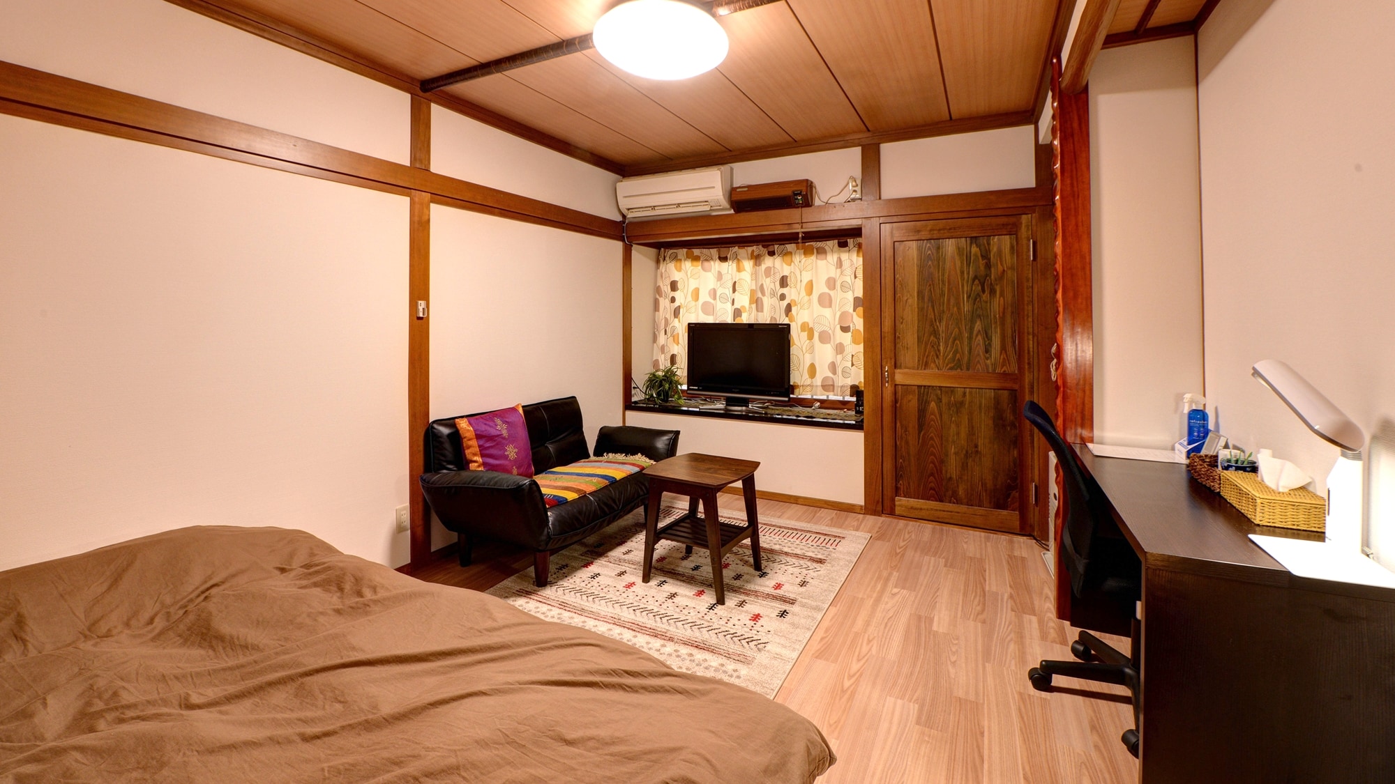 * [Example of room] Western-style room (non-smoking) Popular Japanese-style modern room. Flooring and beds are also popular with women.