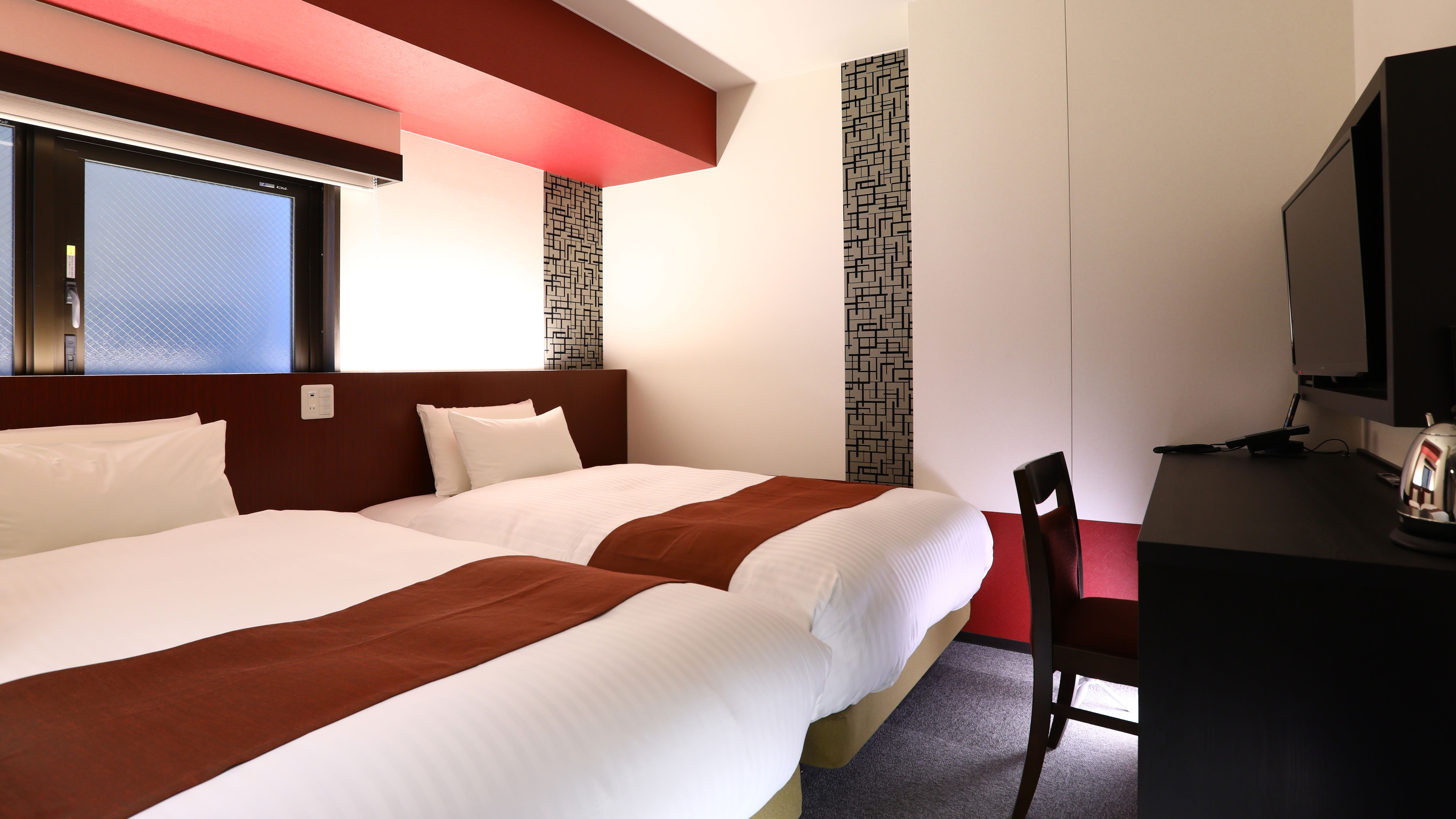 [ห้องพักทุกห้องเป็นห้องปลอดบุหรี่] เตียงคู่ (รูปภาพ)