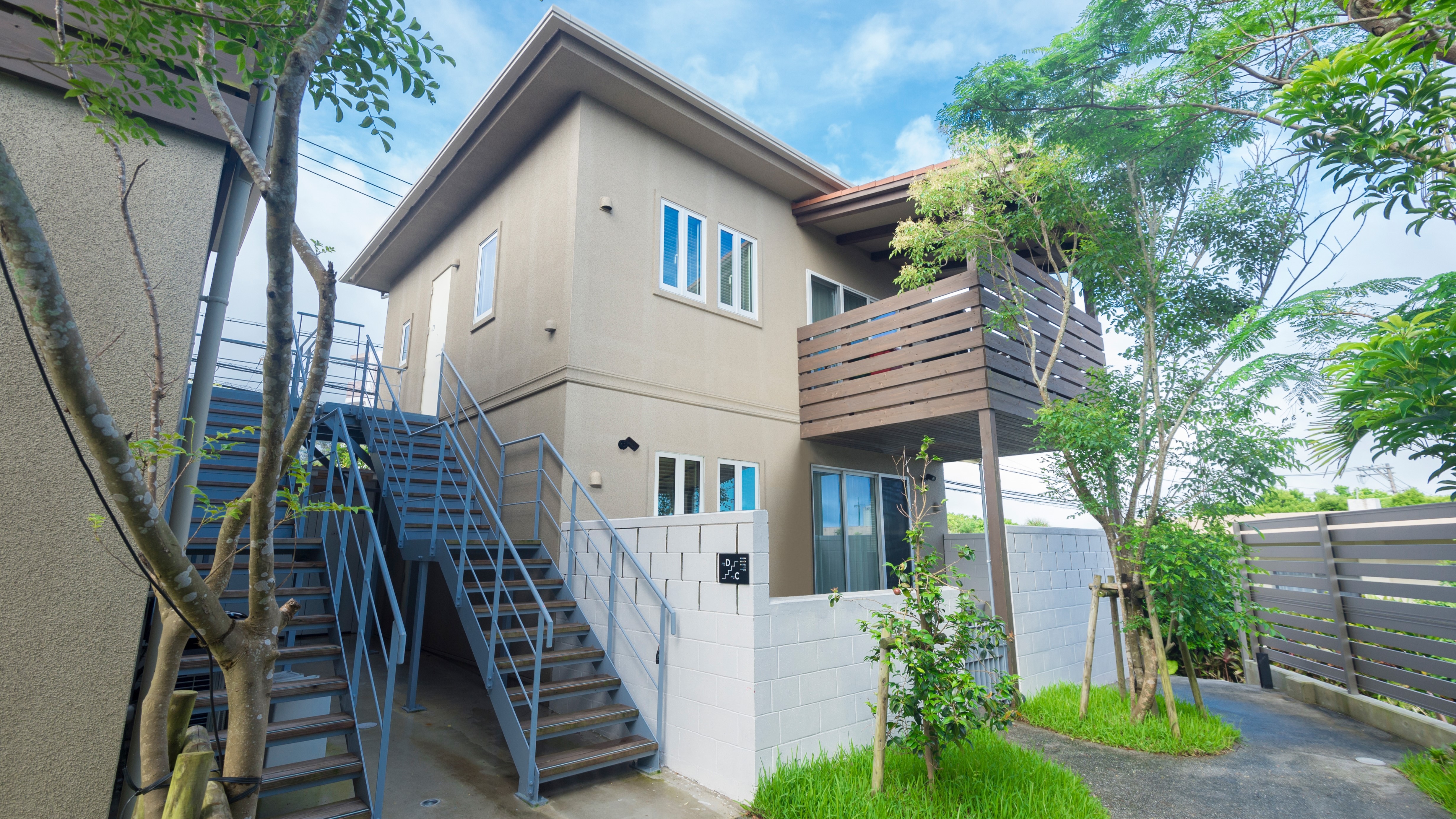 [1 floor type] Exterior