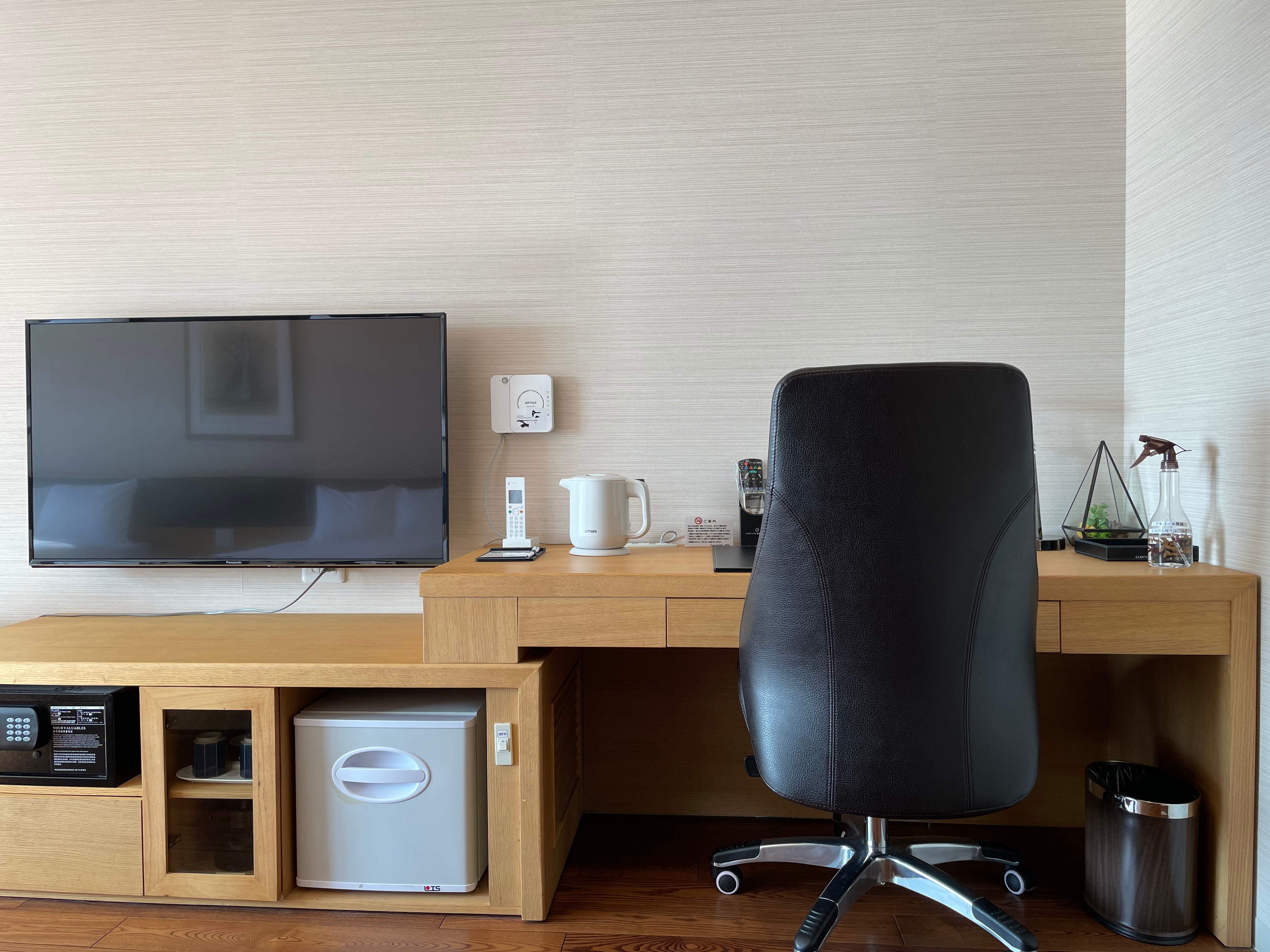 Barrier-free room: 40.8 m2
